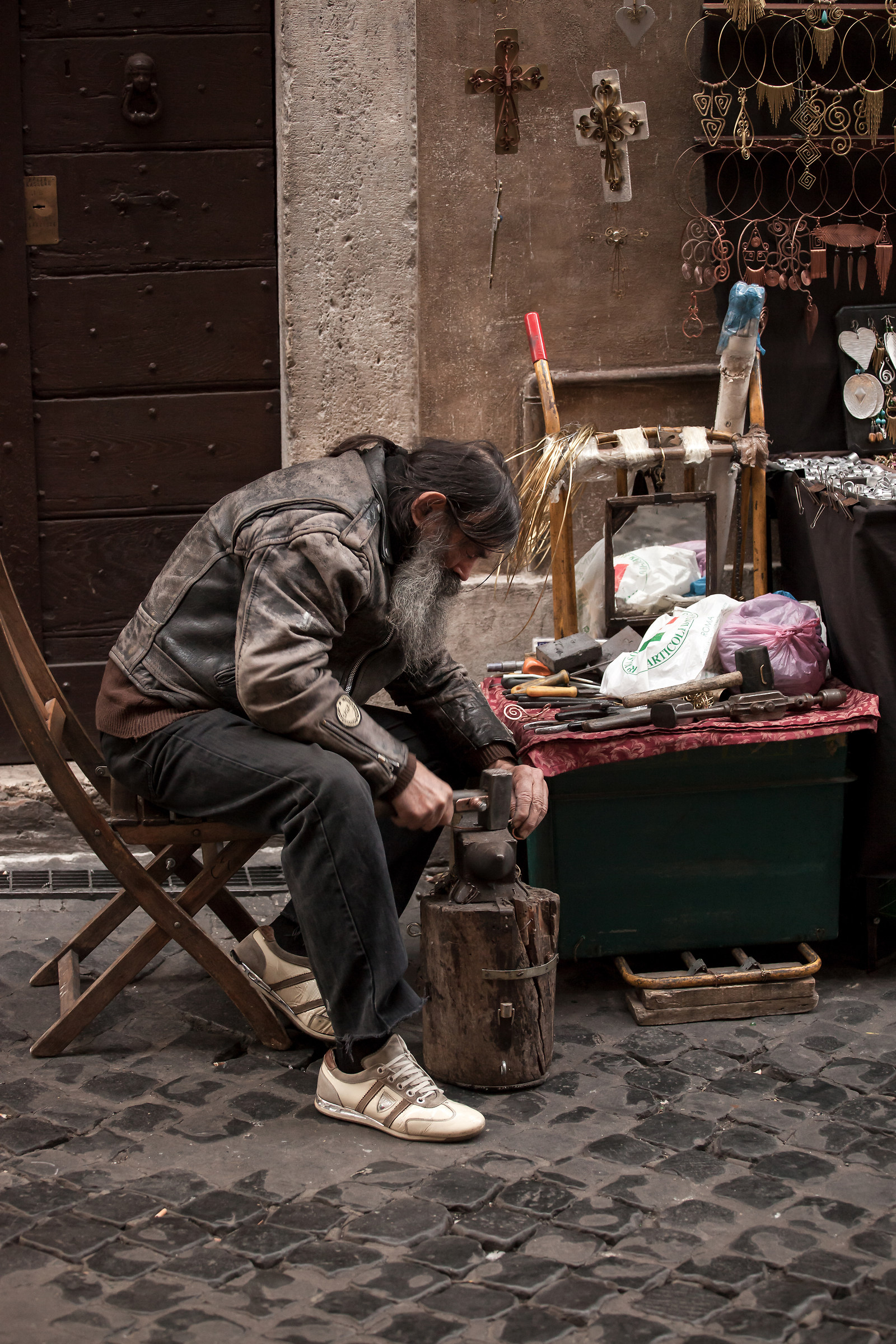 The delicacy of the rough man