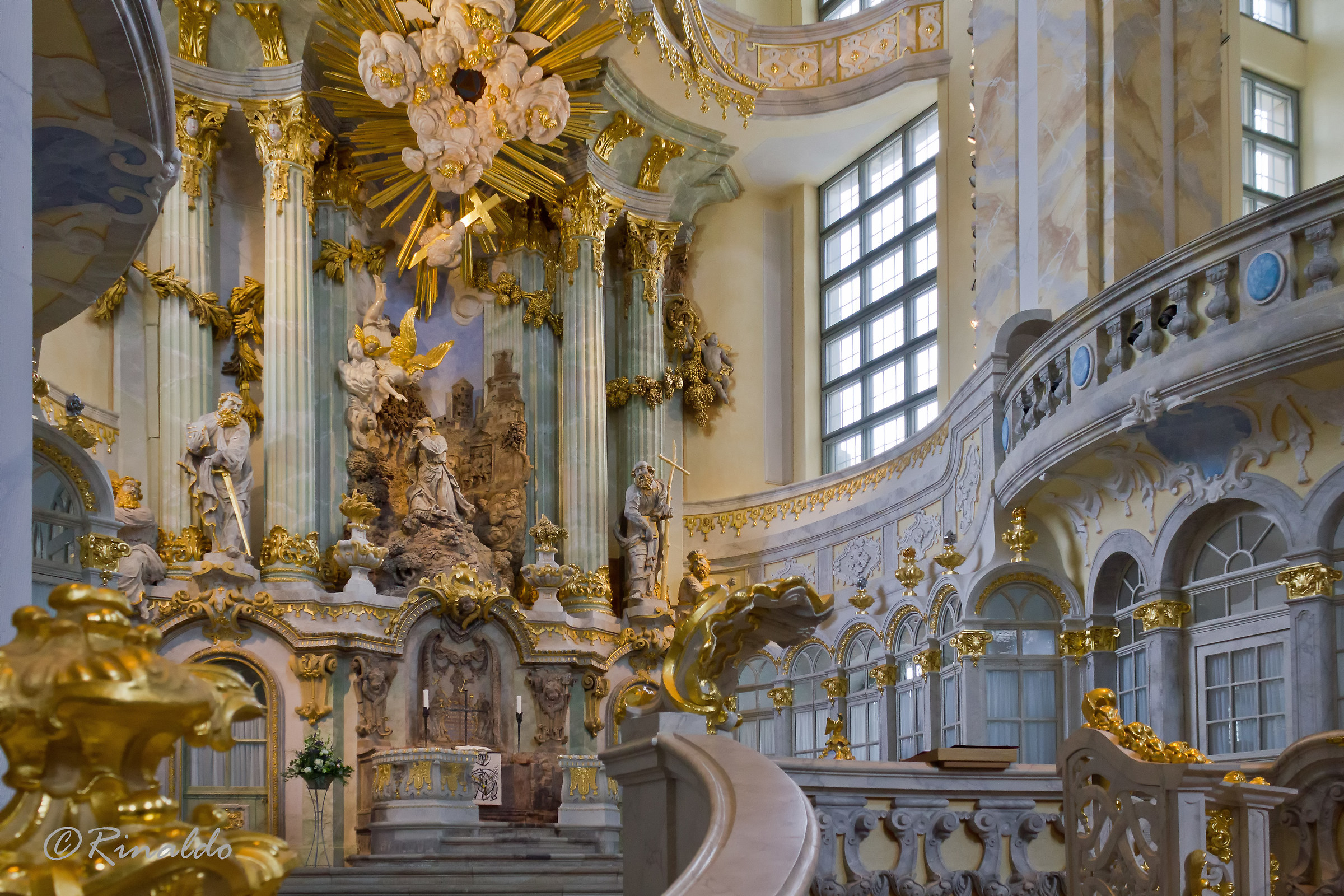 Frauenkirche, the altar.