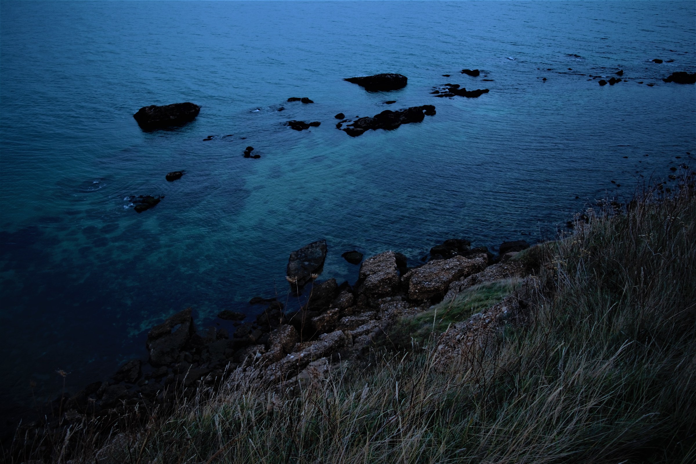 Scogli immersi nel blu