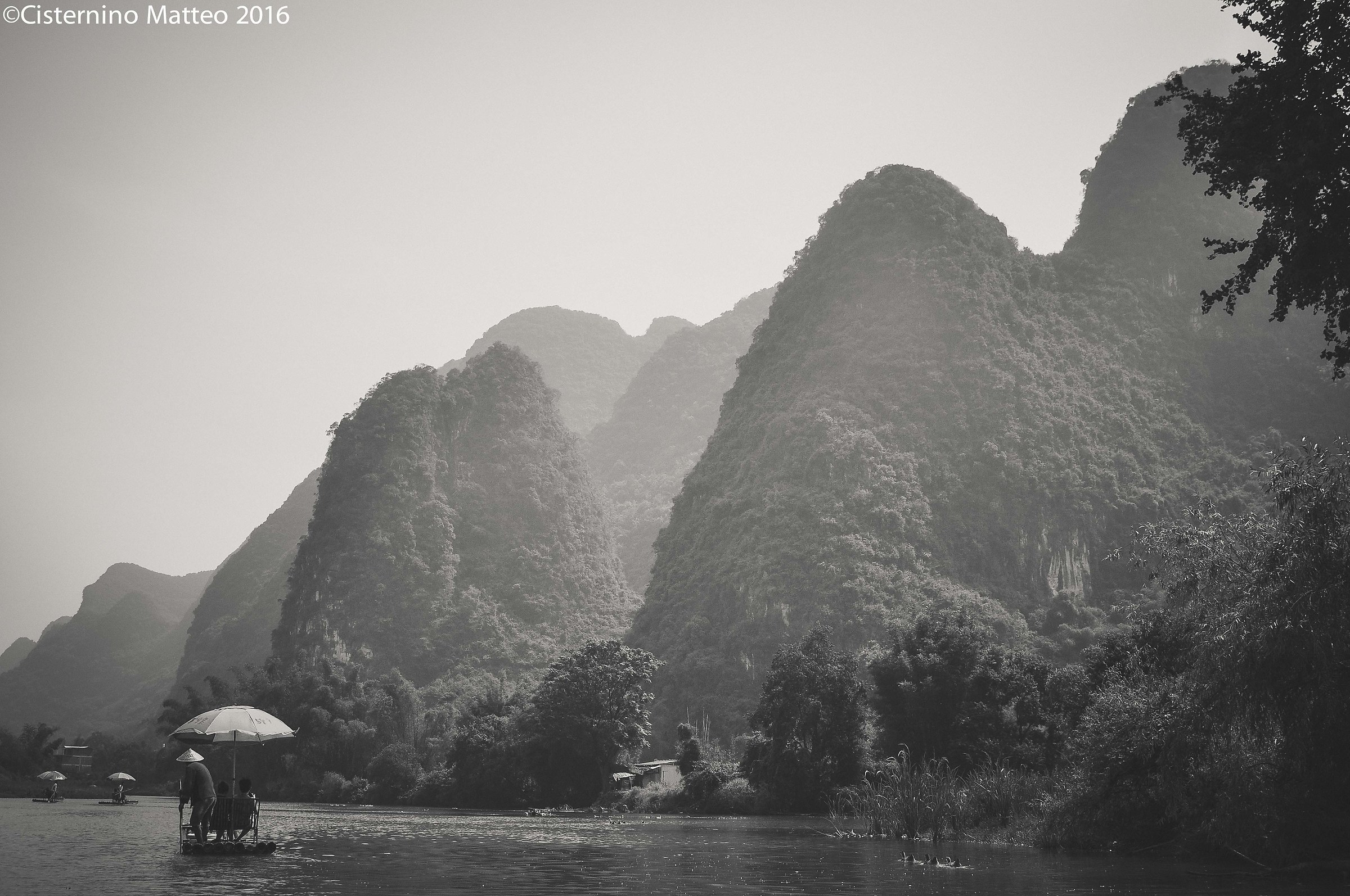 Yulong River ??? Yangshuo, Guilin China