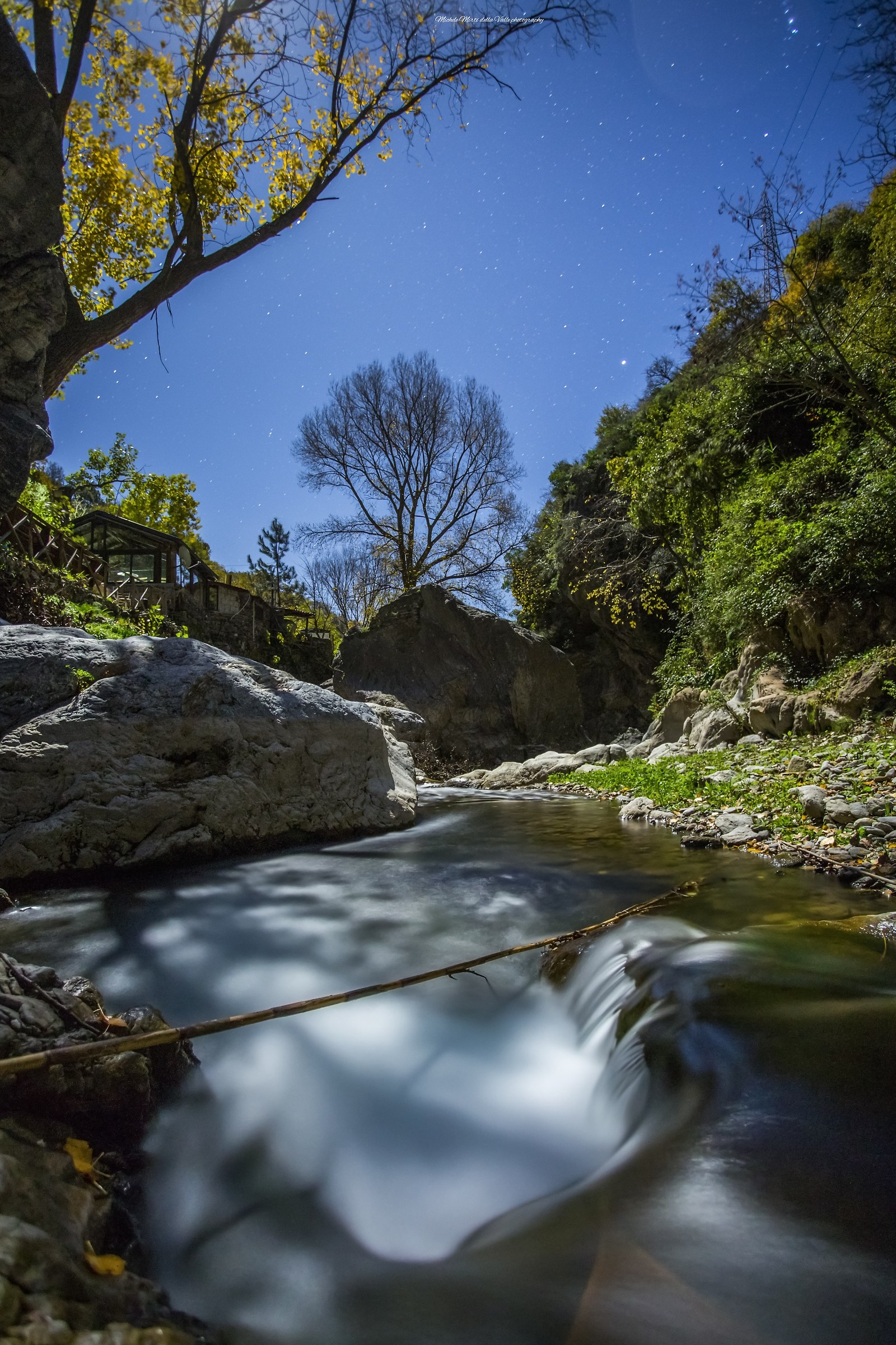 Full moon nights in that of Fiumedinisi