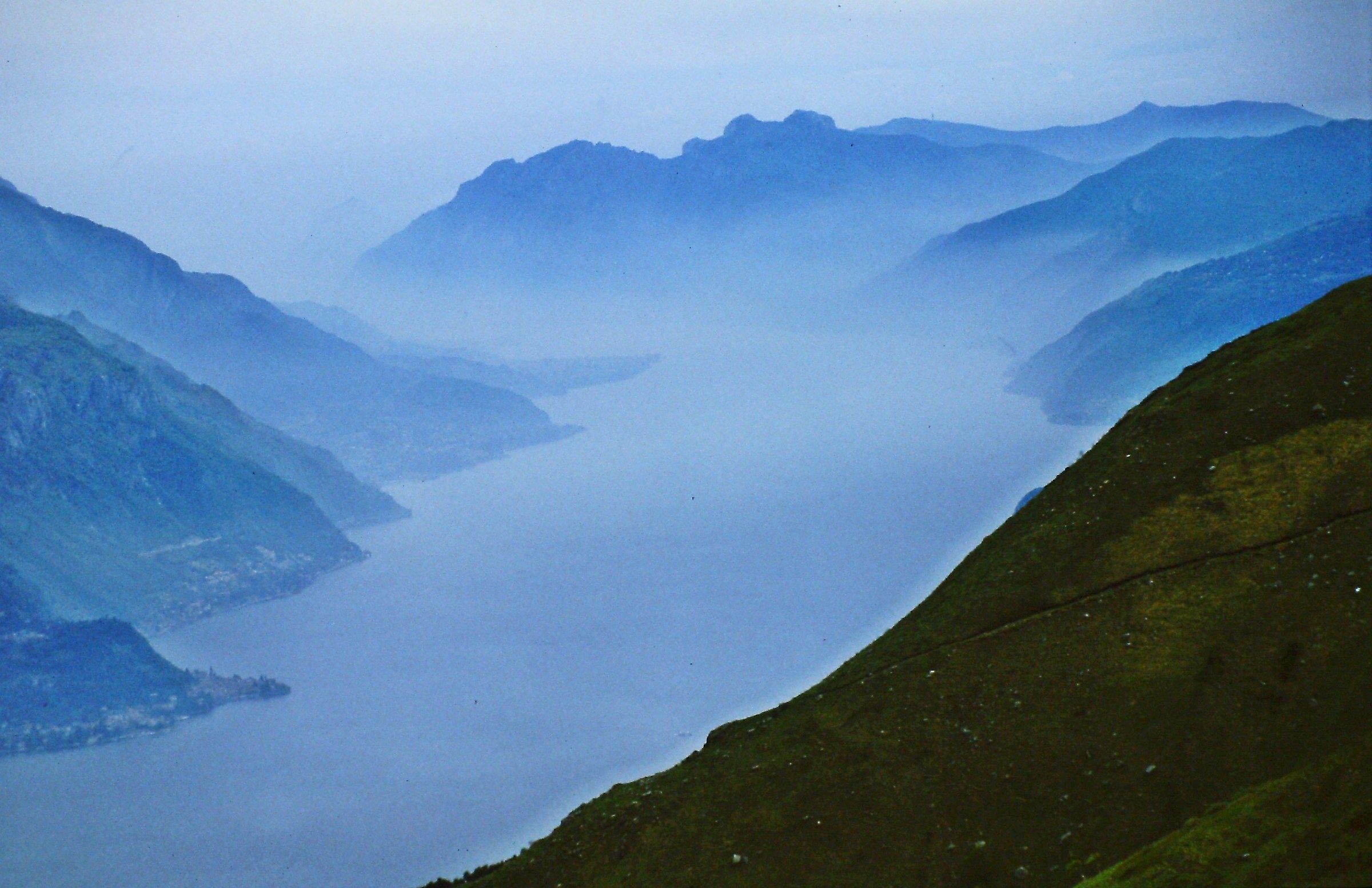 1005 - at the edges of the light crater