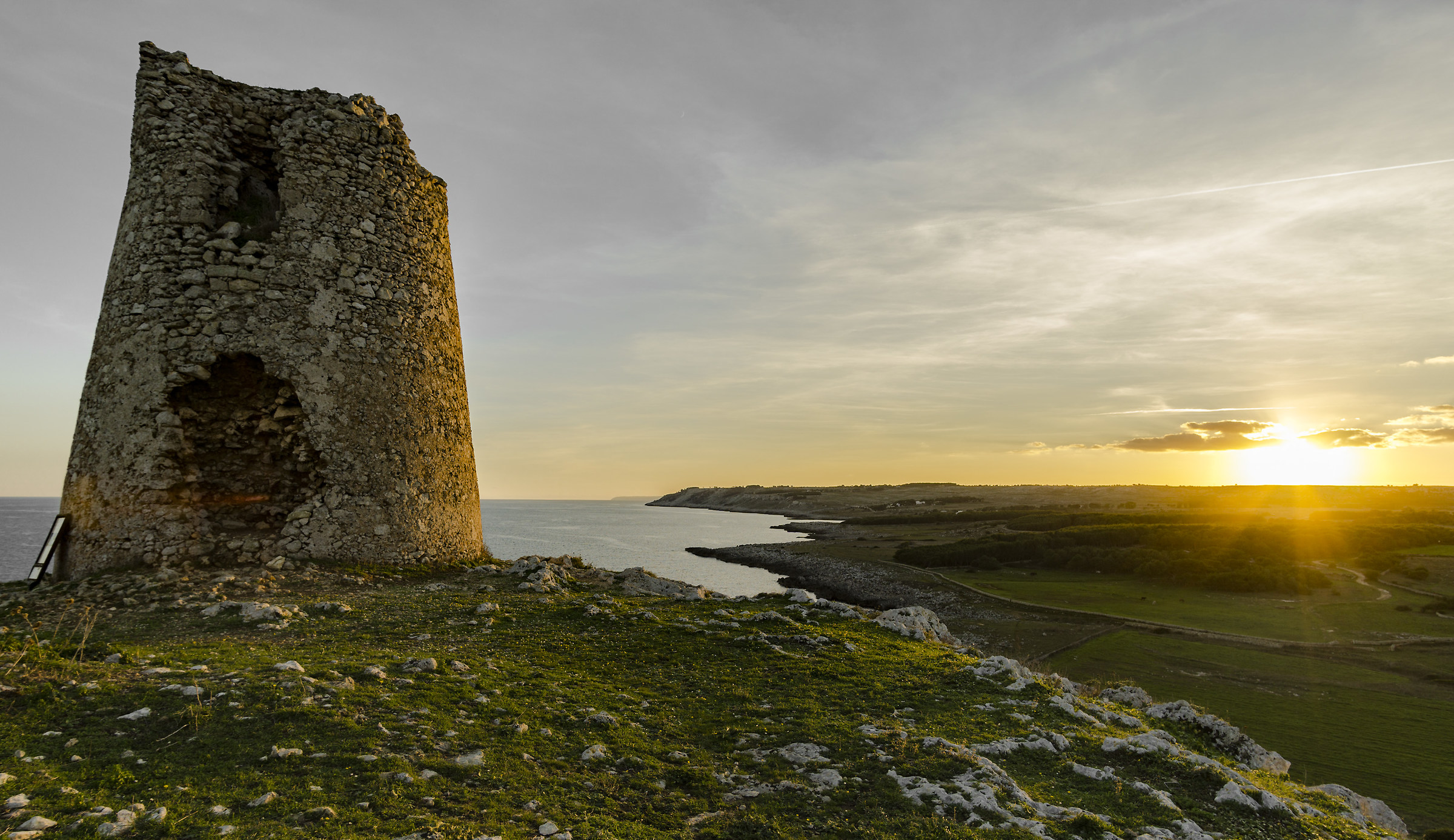 The tower and the sea