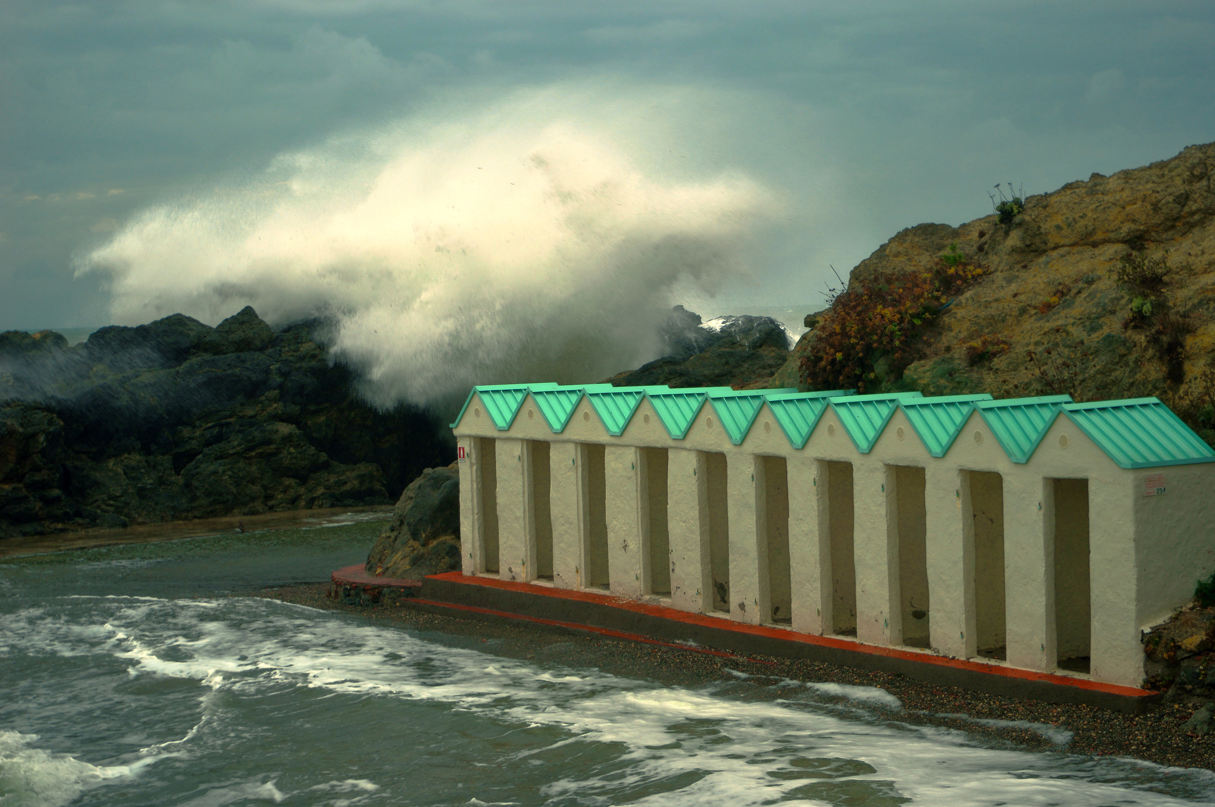 L'esplosione - Bagno delle donne a Talamone