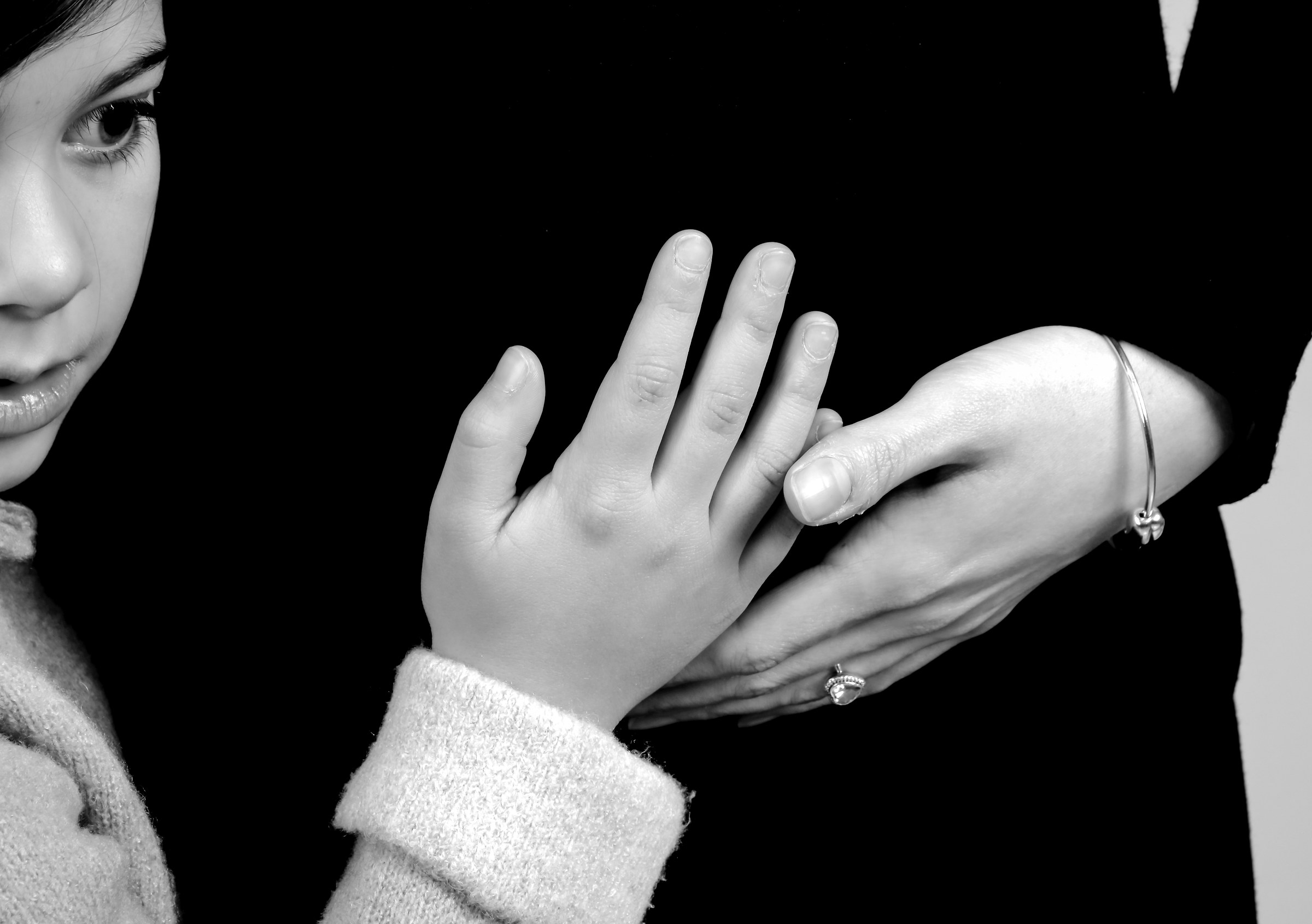 hands that caress life