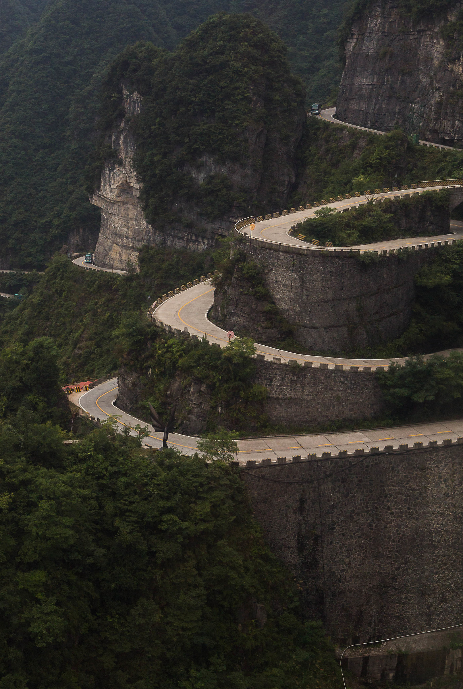 3 of the 99 Tienanmen Mountain Hairpin