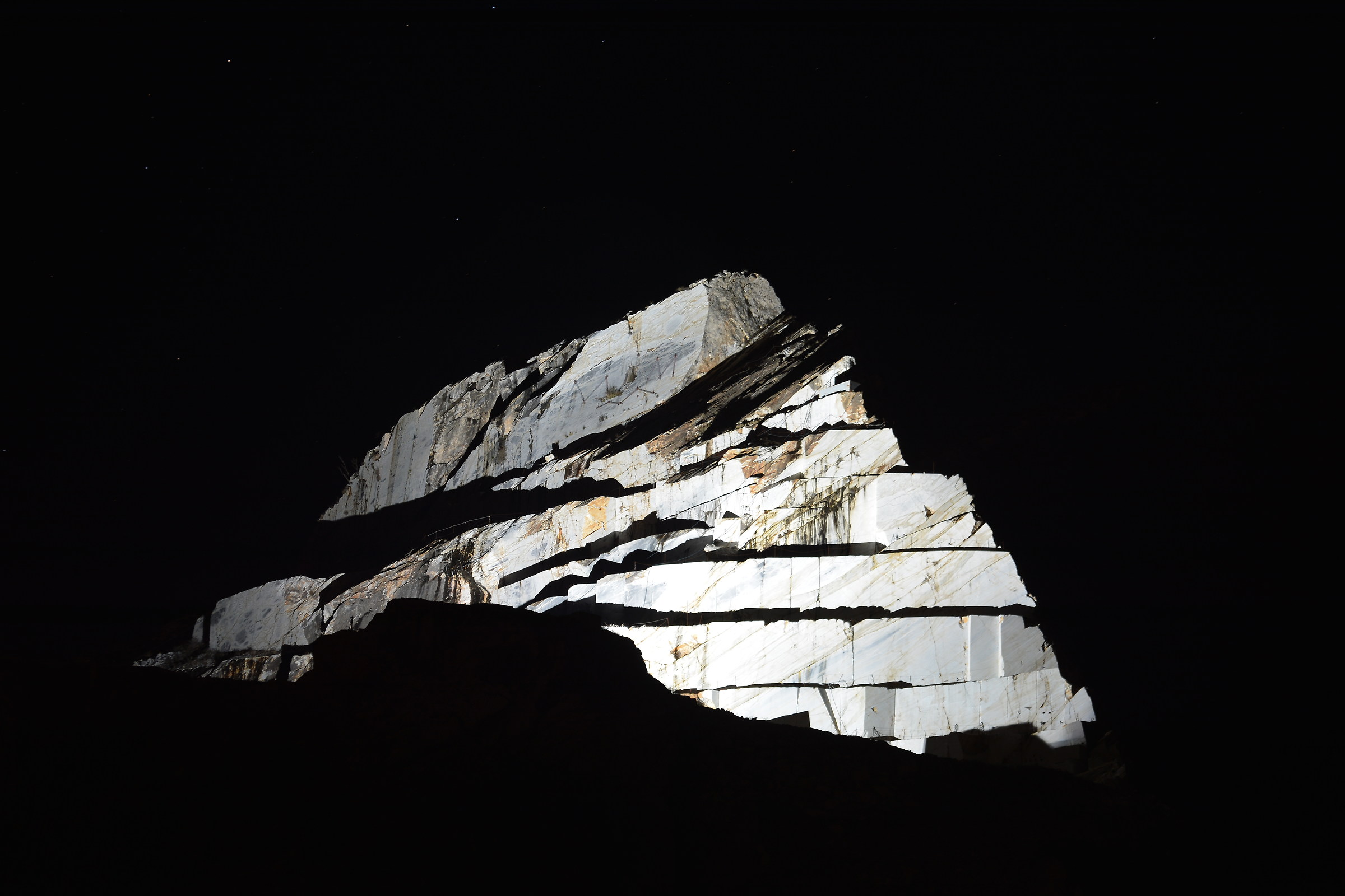 Carrara ..cava in notturna