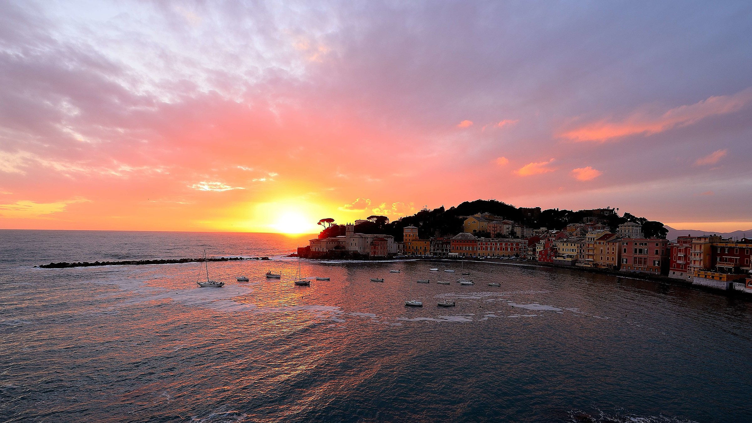 Tramonto su Sestri Levante