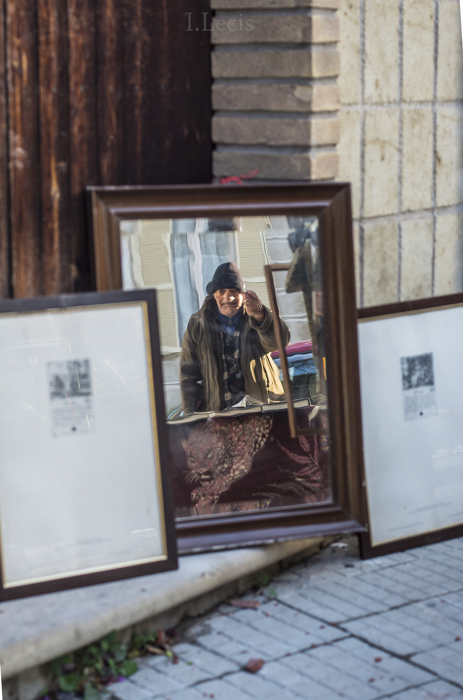 l'uomo ed il leopardo (riflesso e con "saluto"...