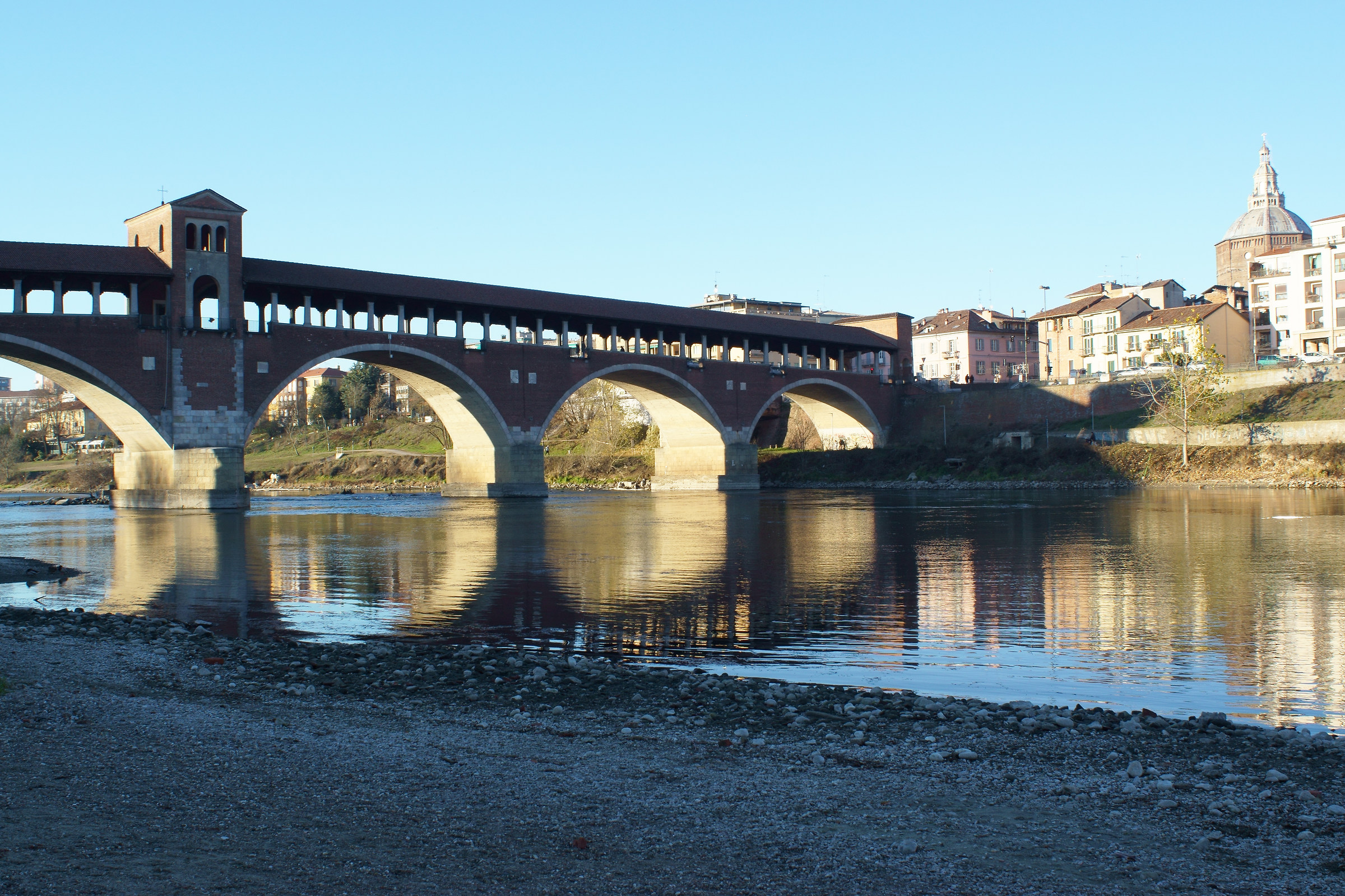 Ponte Coperto and Pavia Cathedral