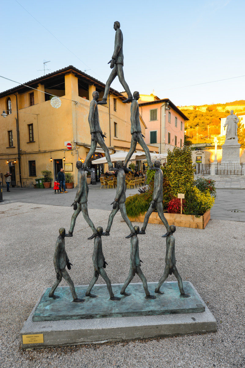 Art in Piazza Piero Pietrasanta