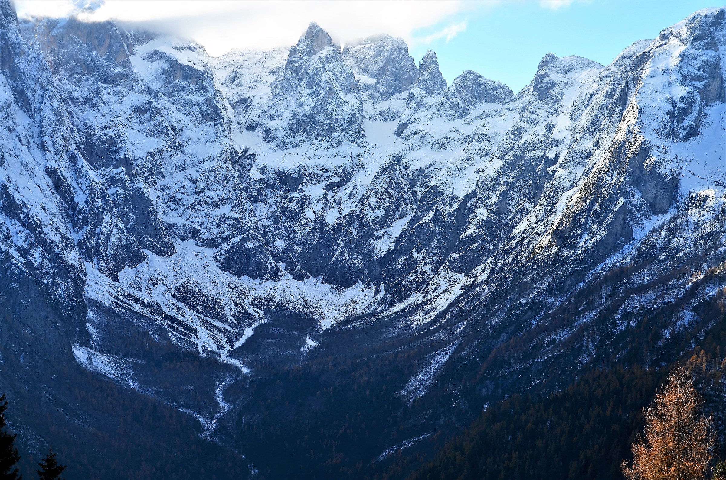 Spalti di ghiaccio (Val d'Angheraz)