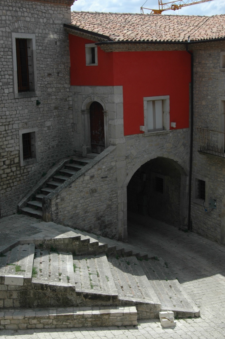 Rivalutazione di un centro storico in chiave moderna...