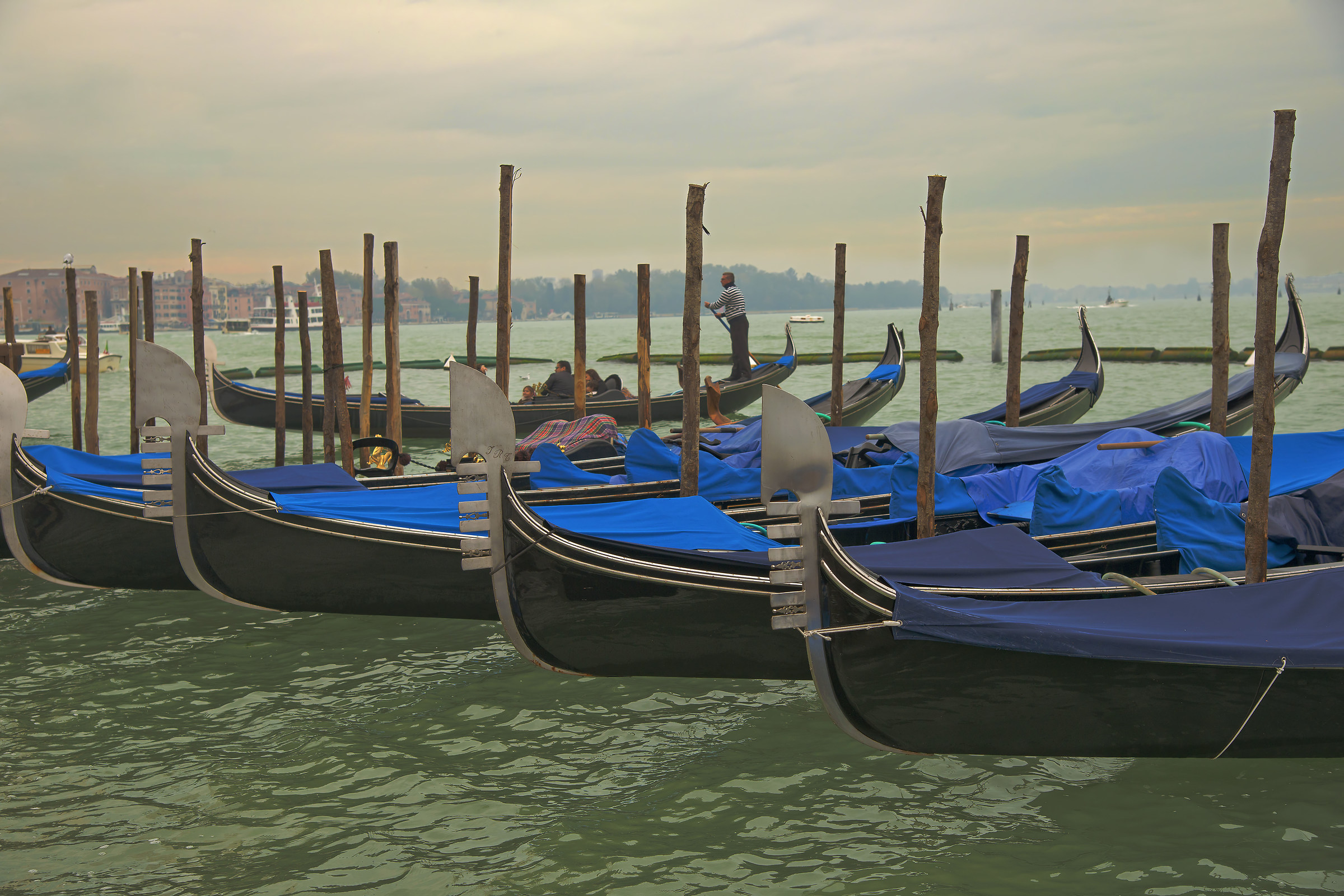 gondolas