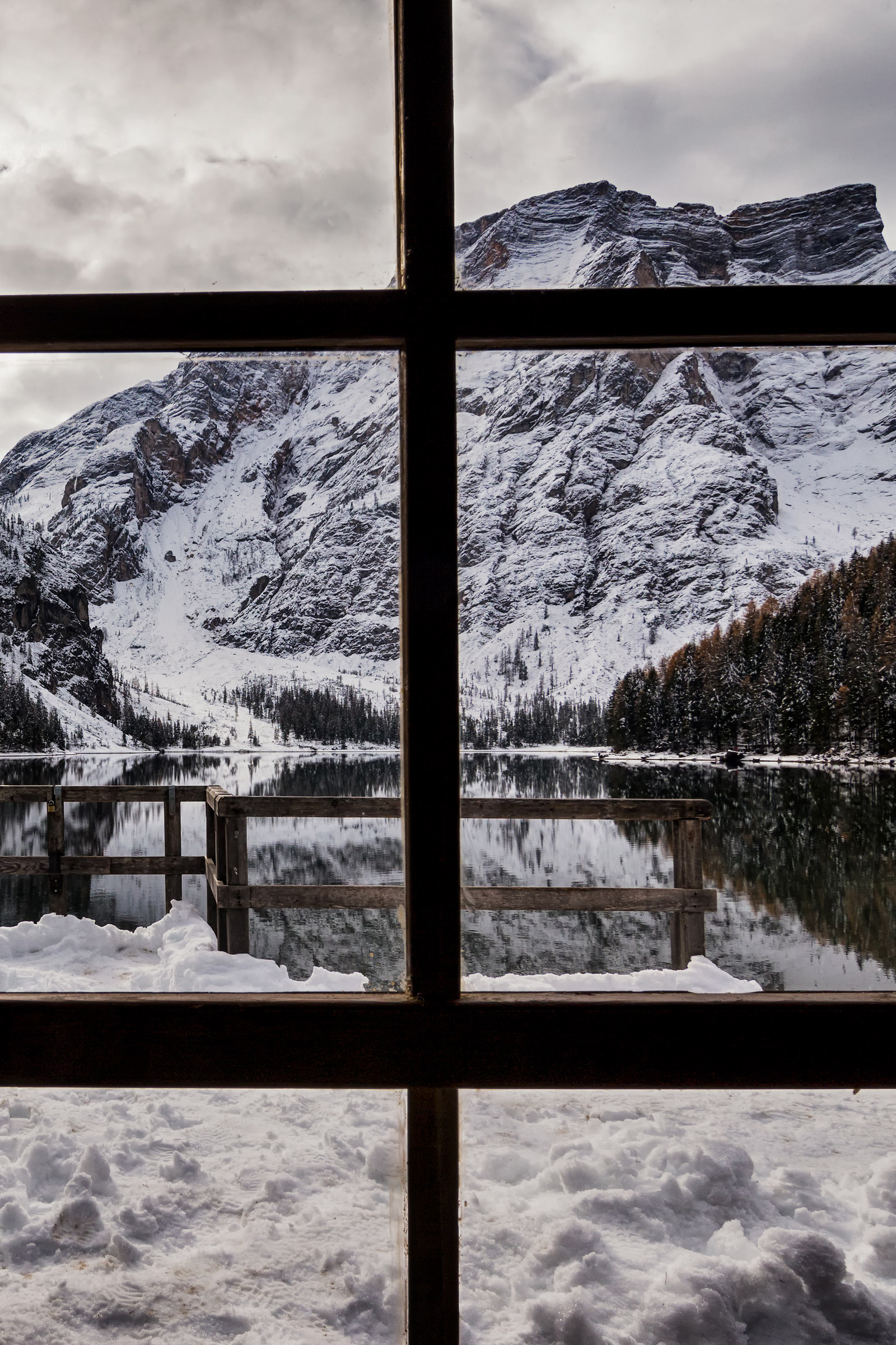 Una finestra sul Lago di Braies