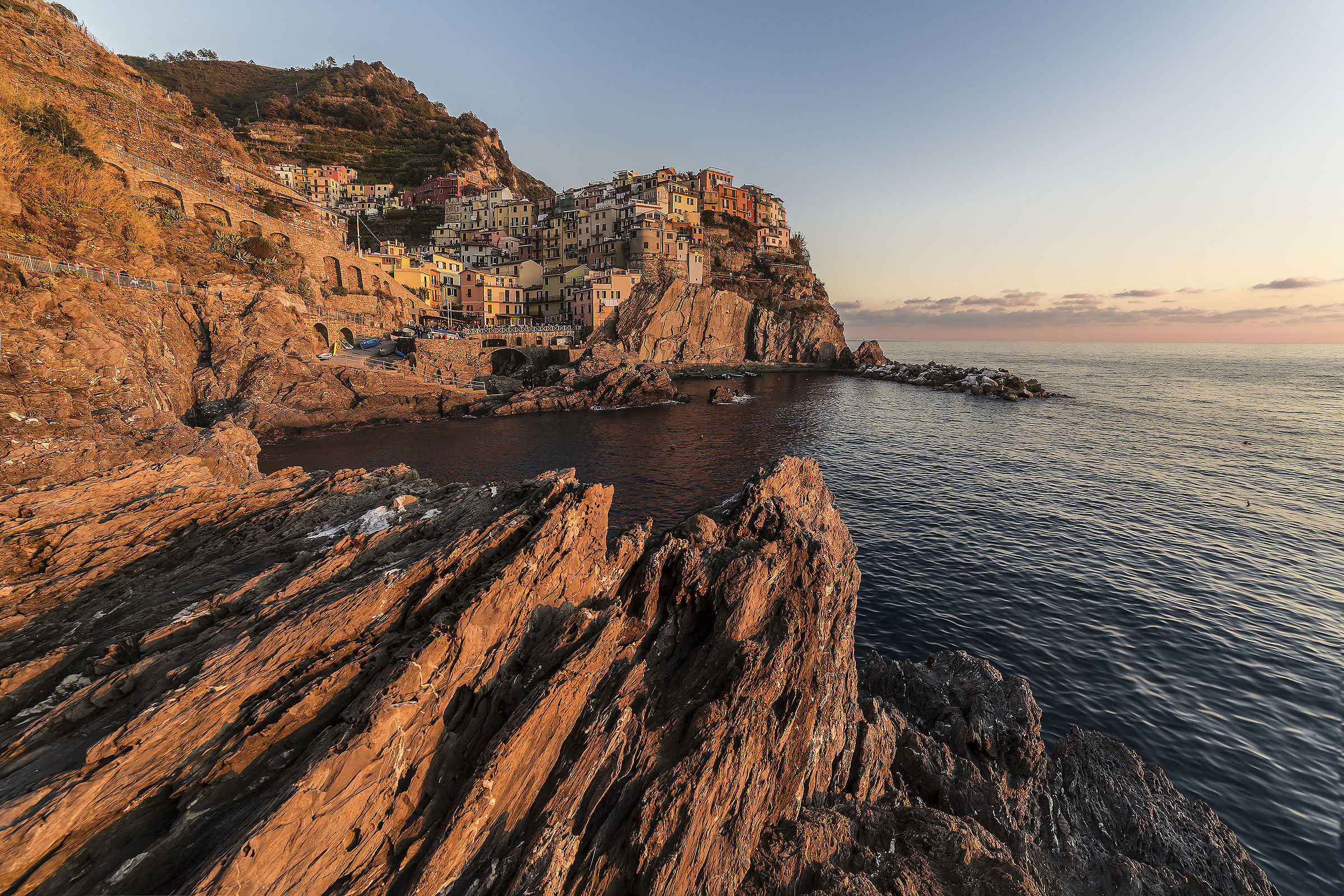 Manarola in rosso