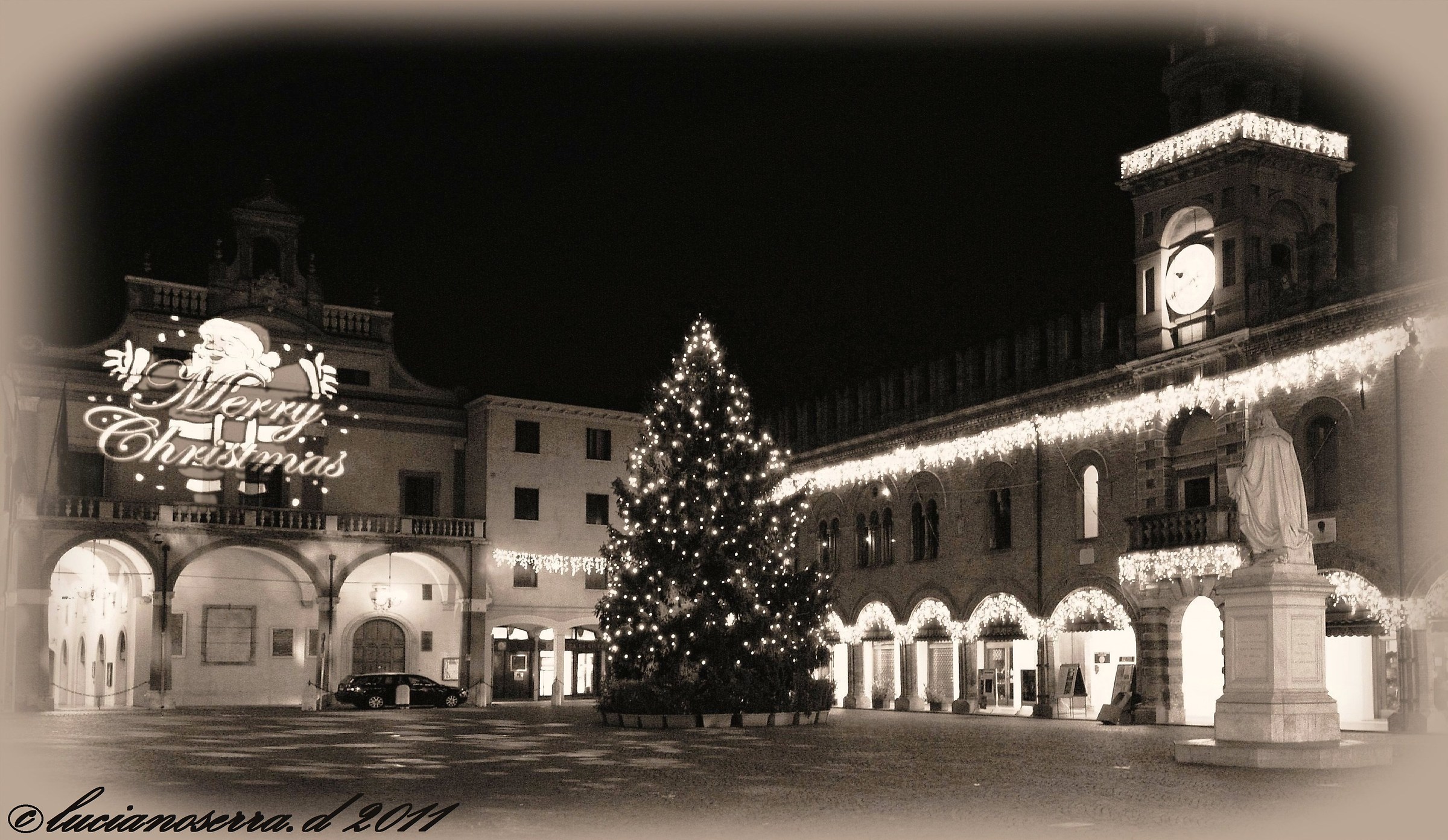 Piazza del Guercino a Cento (fe)