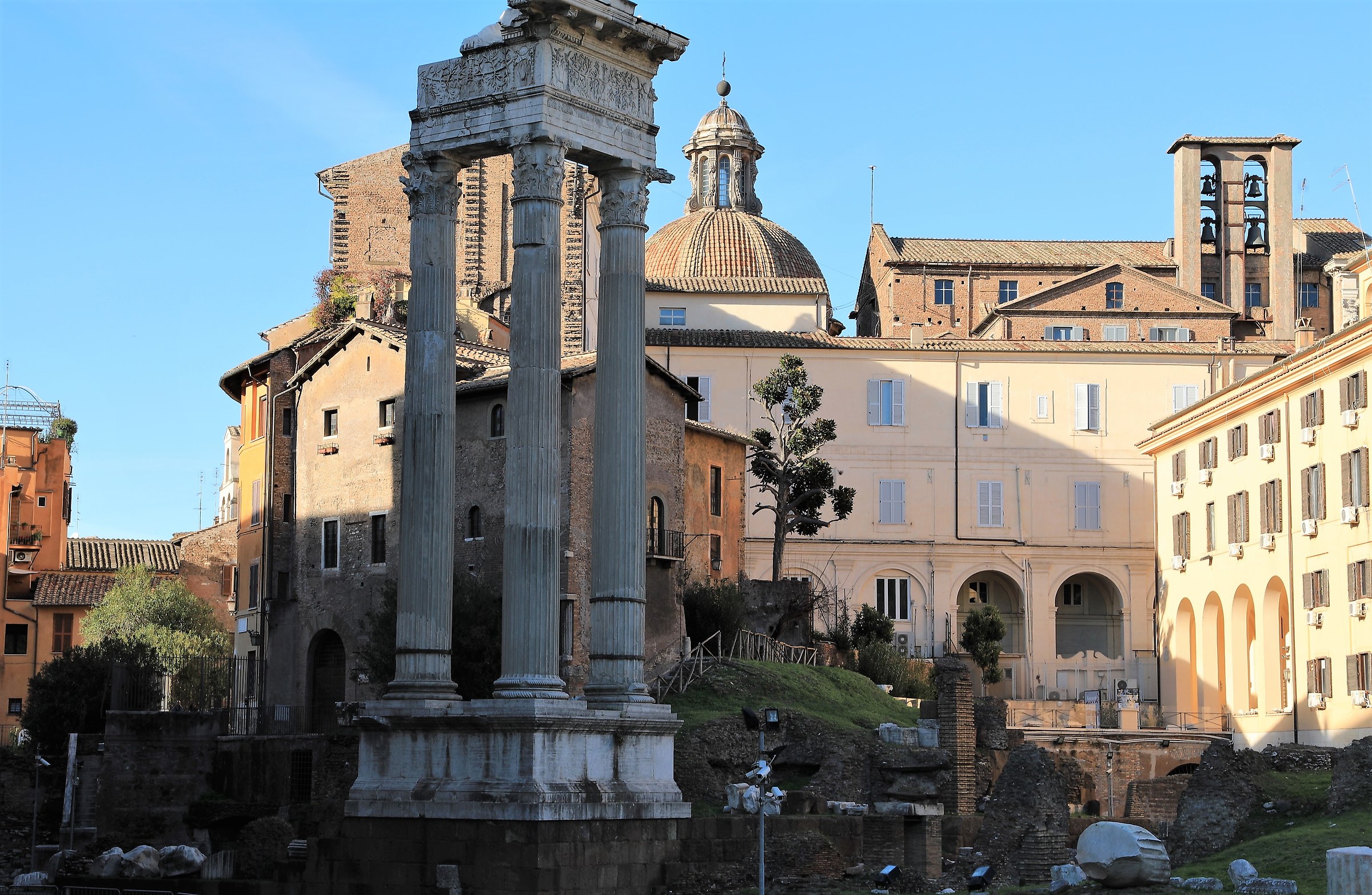 Rome Teatro Marcello (studio)
