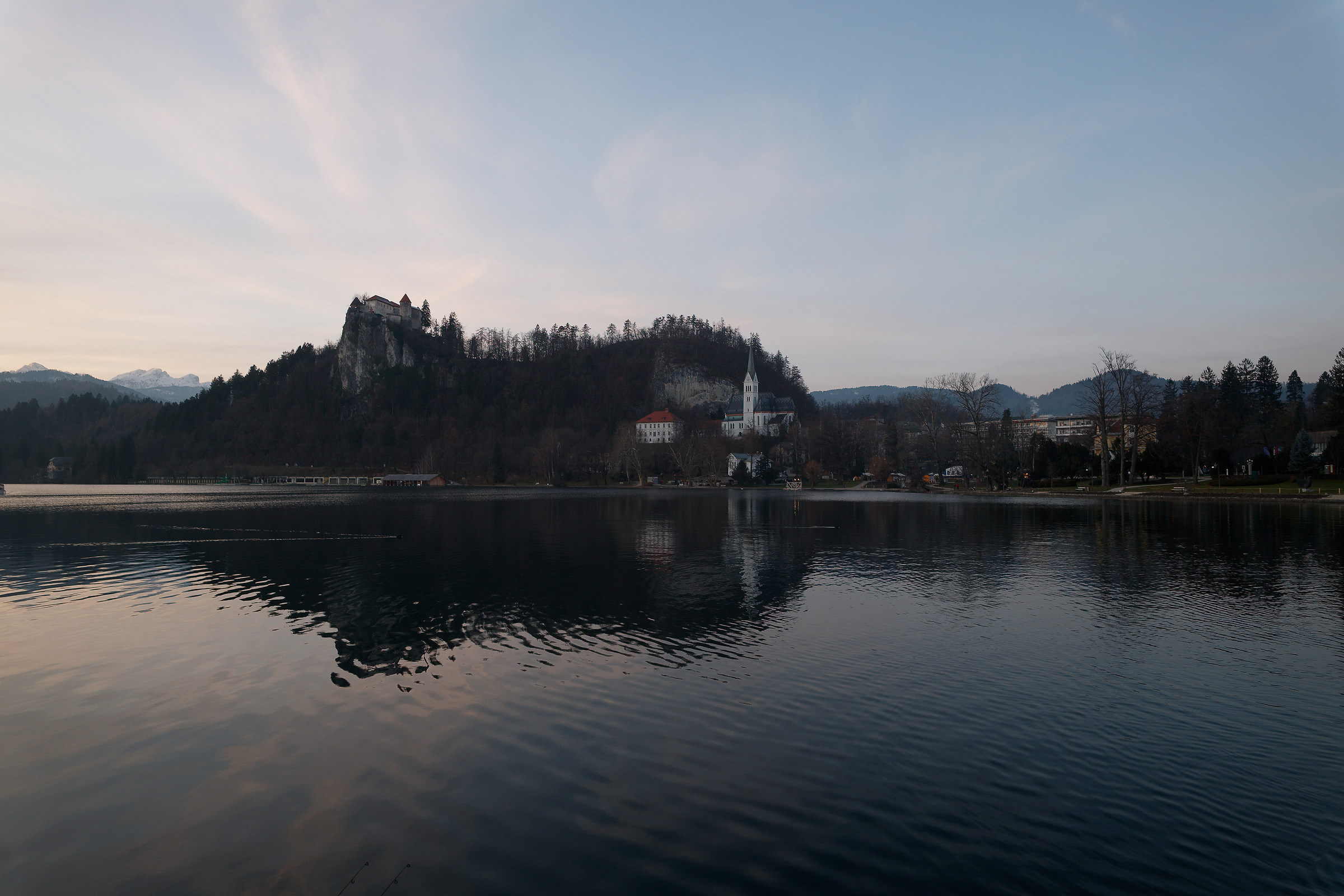 Lago di Bled Castello in lontananza