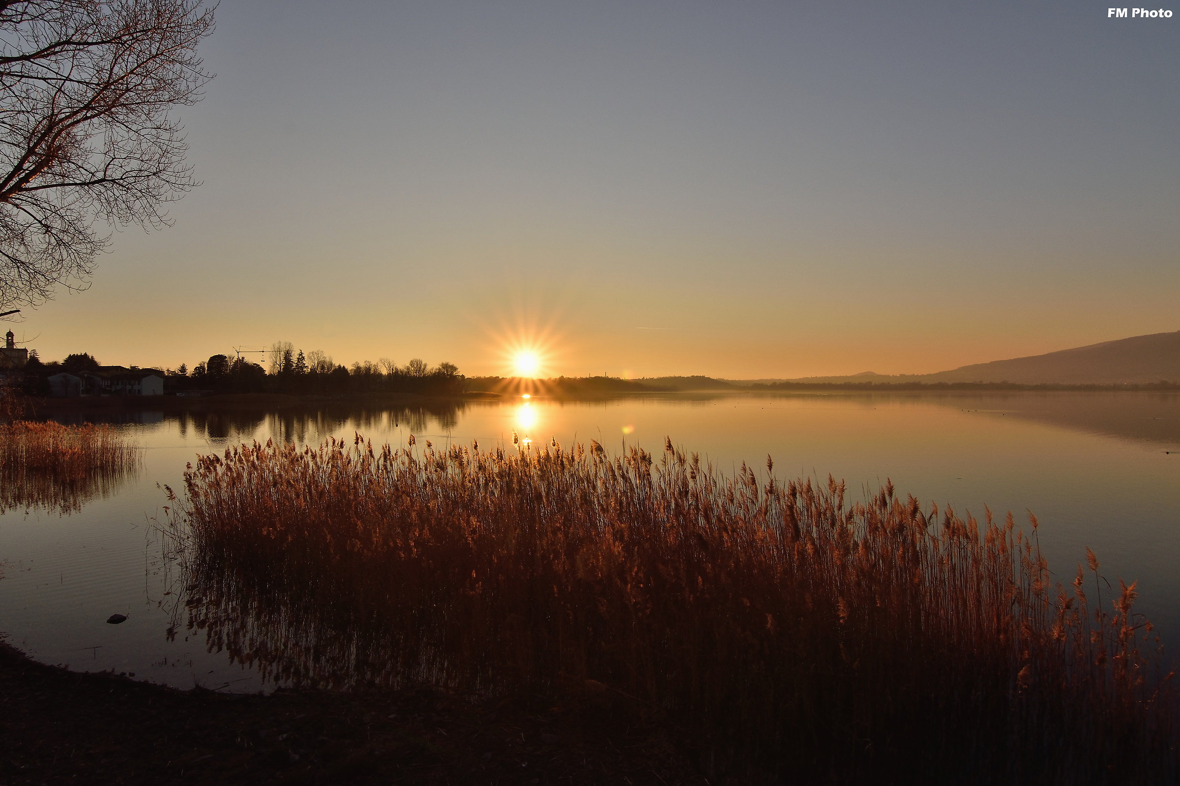 Lungolago di Bosisio Parini al Tramonto