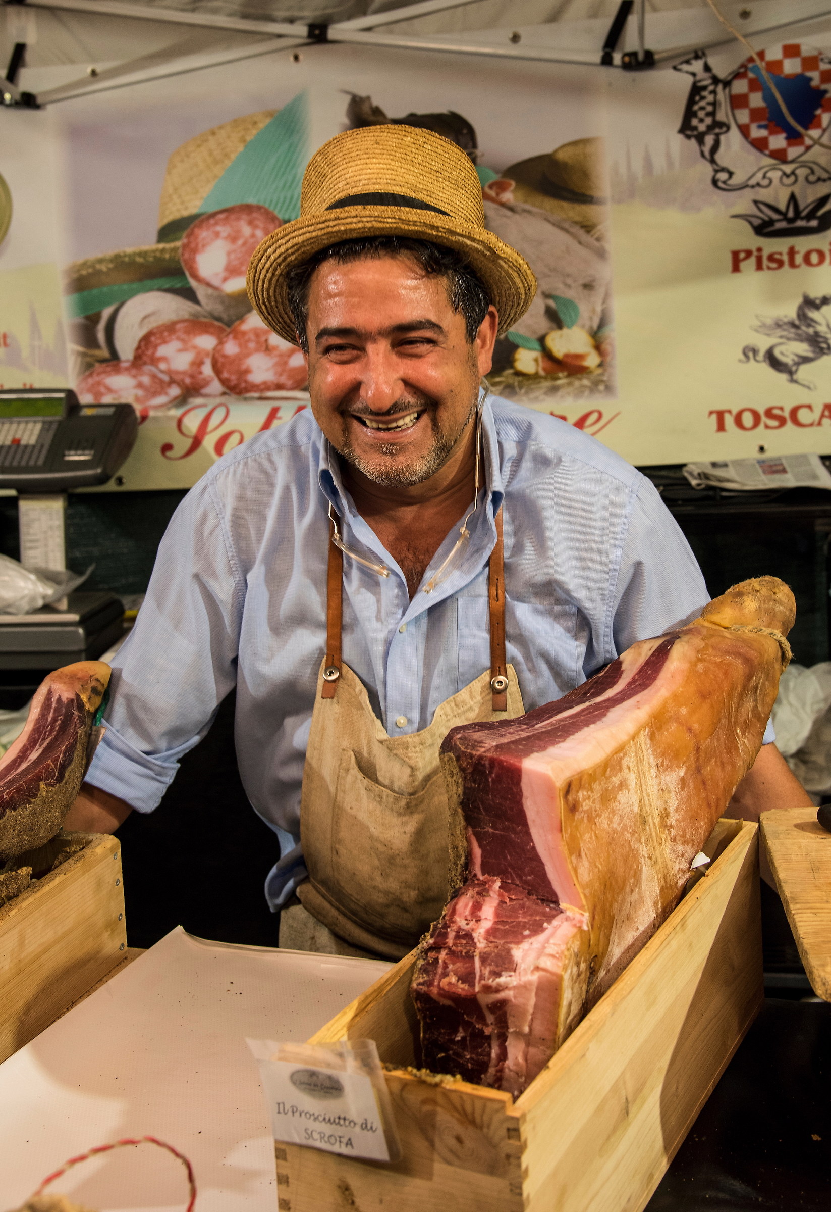 il Toscanaccio col suo prosciutto di Scrofa