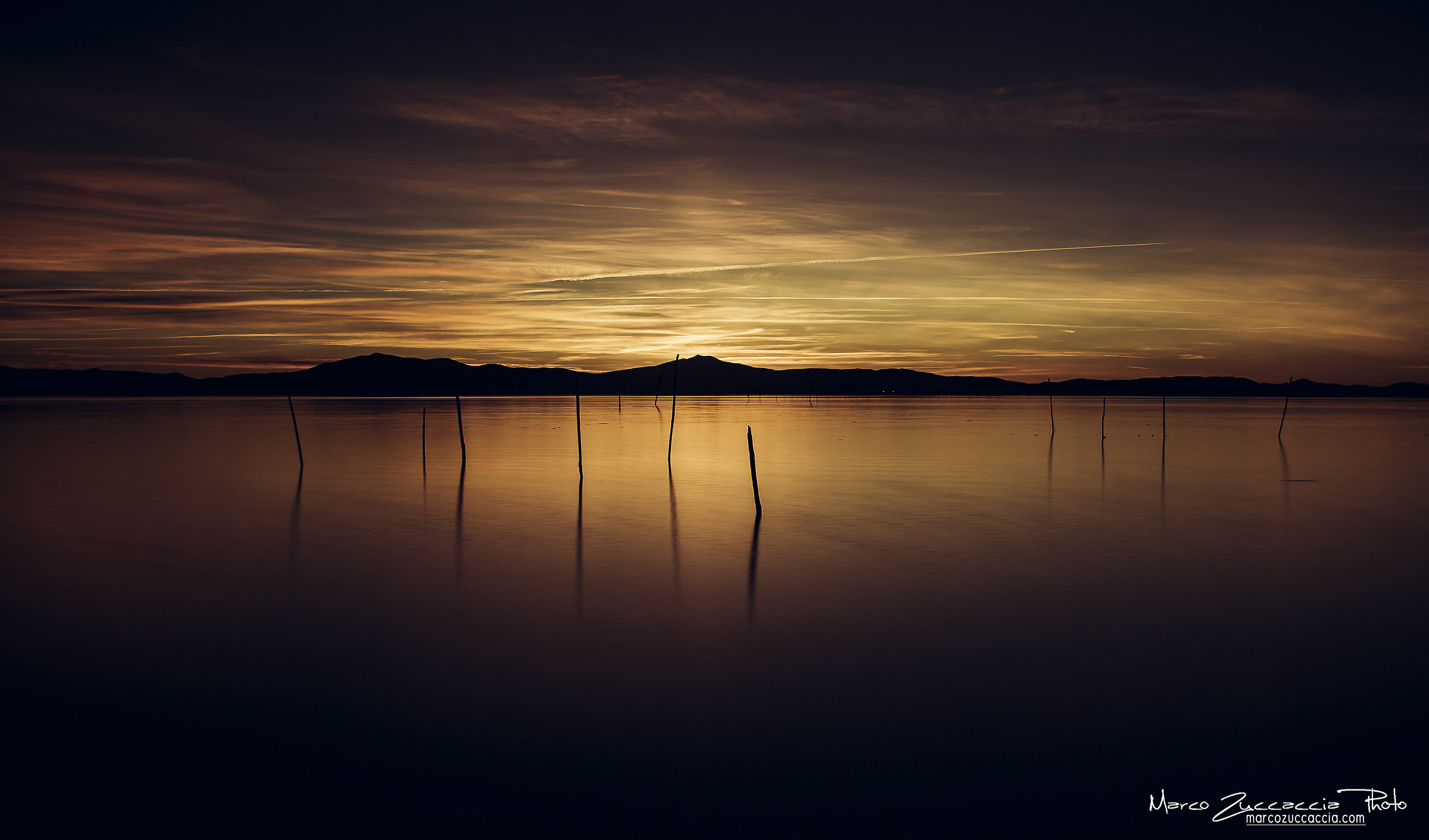 sunset on Trasimeno lake