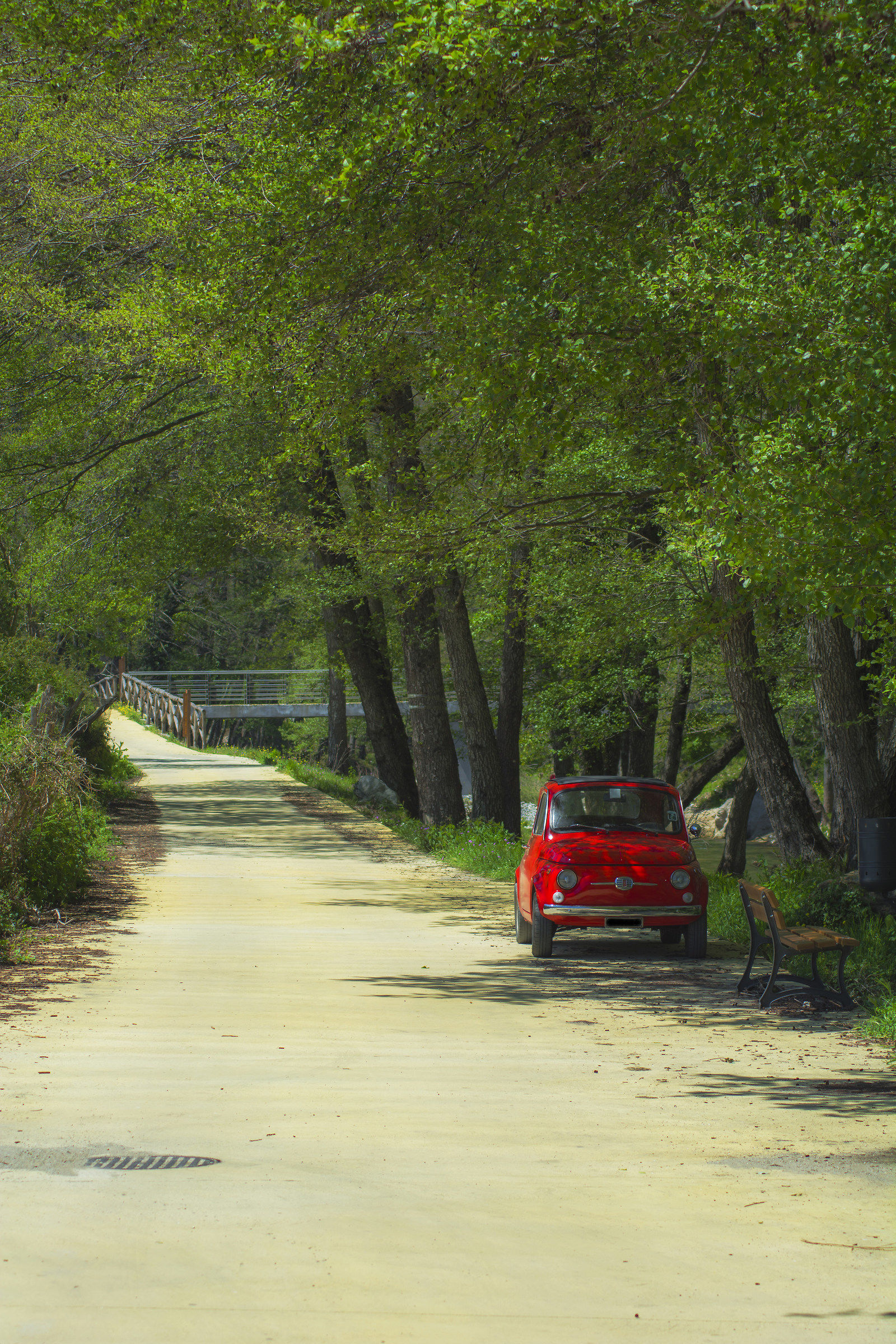 La cinquecento rossa