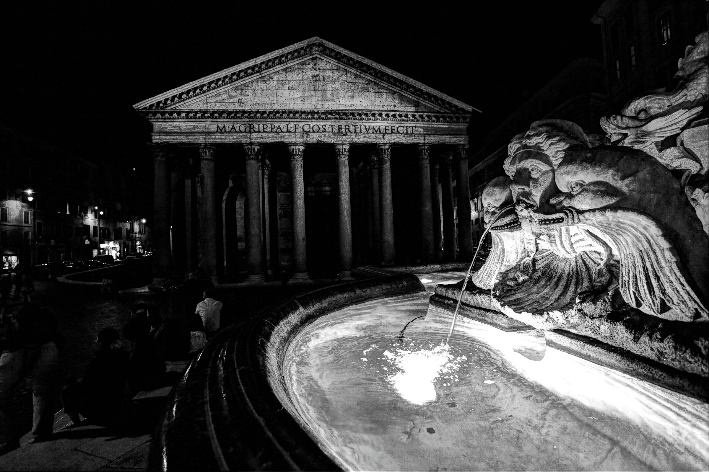 Put one evening at the Phanteon