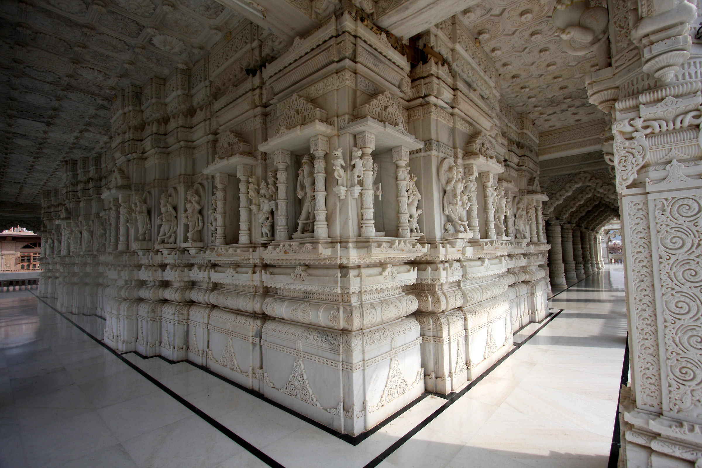 0218 (2) - Temple interior