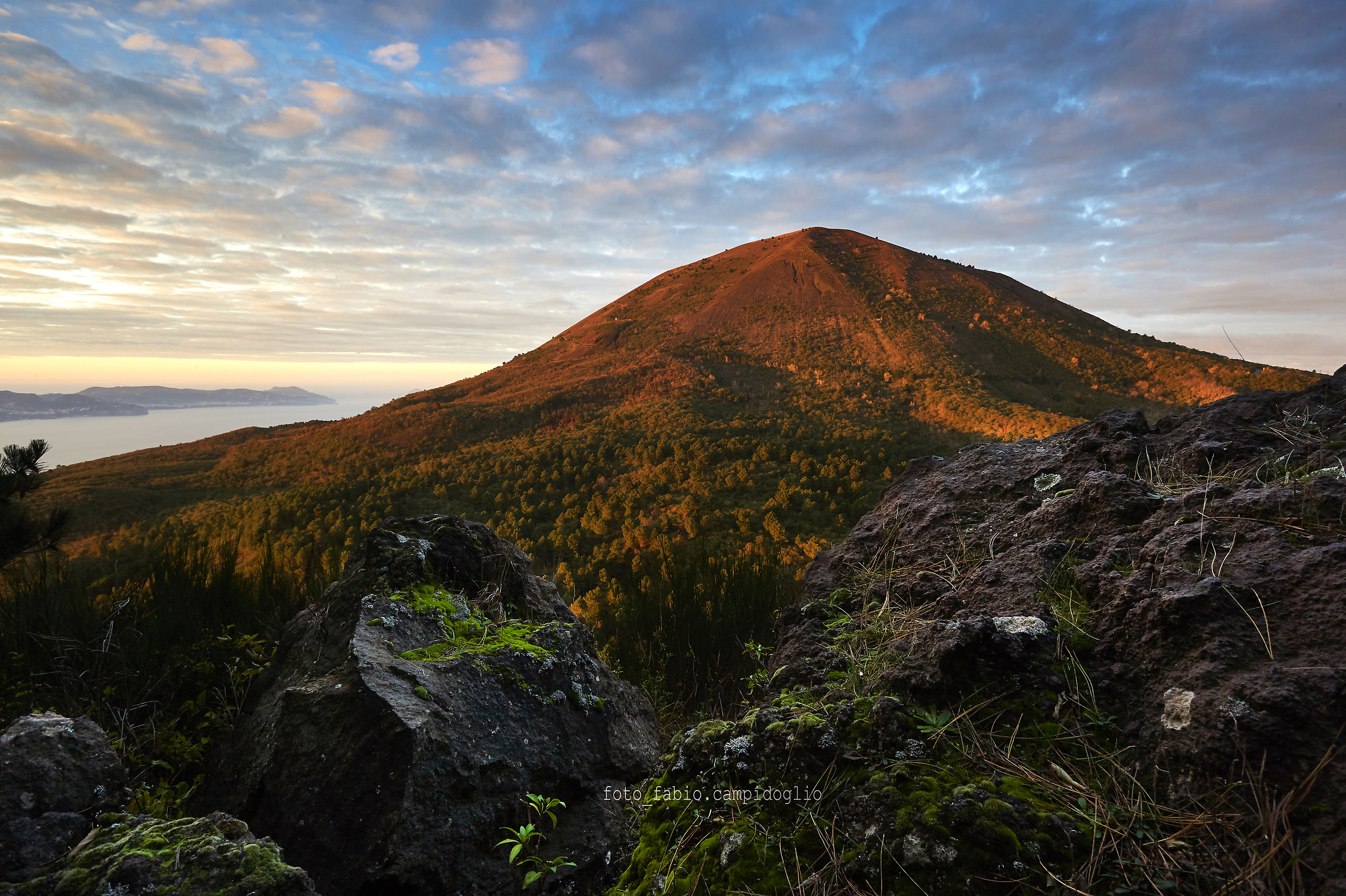 sunrise to the vesuvio