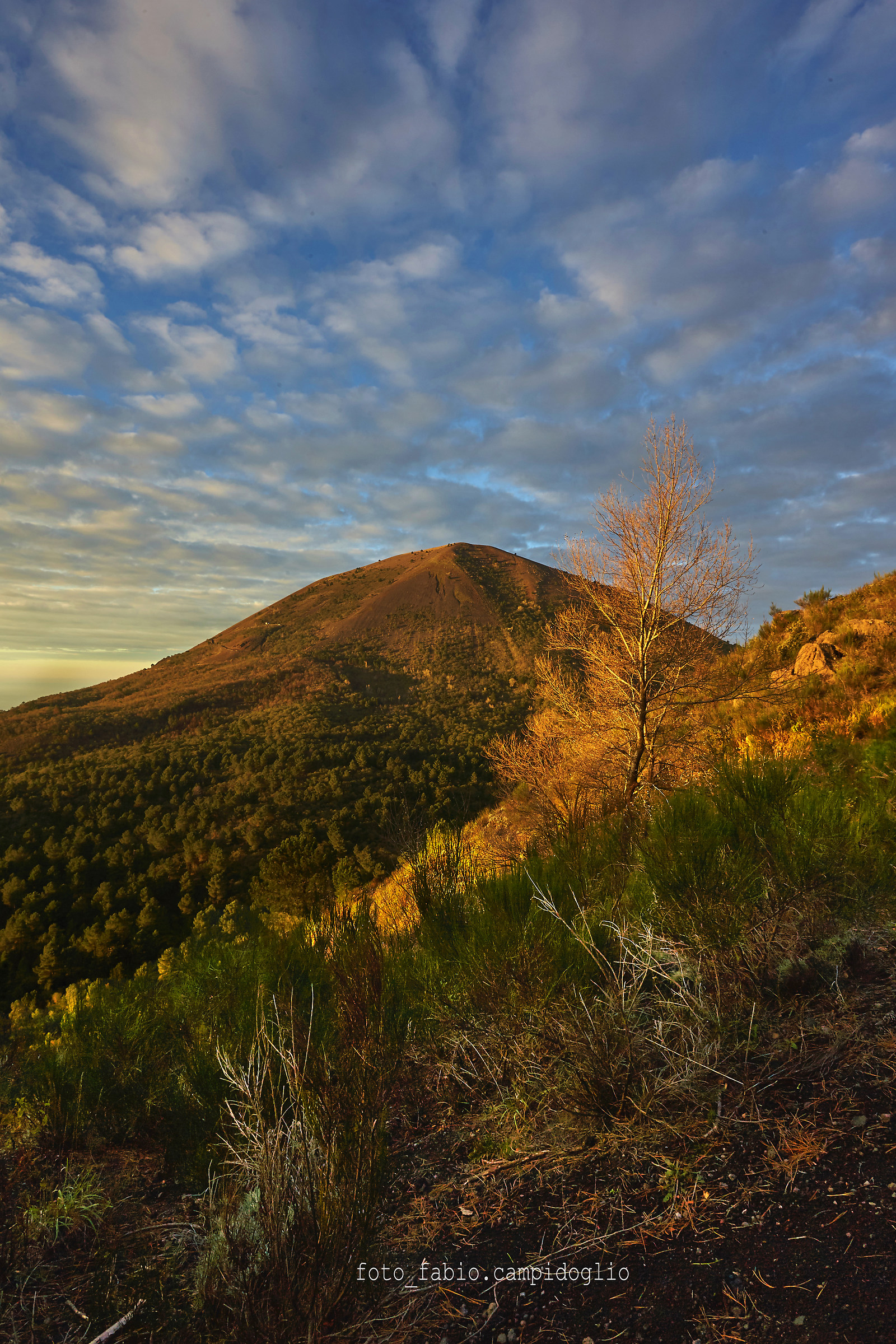 sunrise to the vesuvio