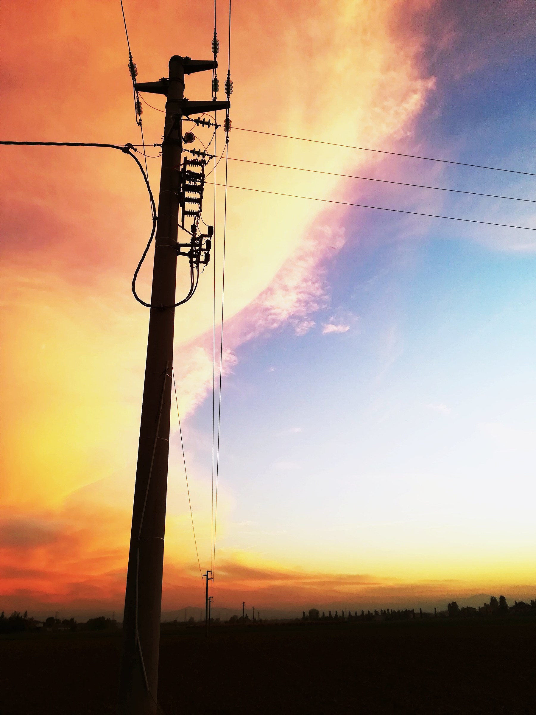 Sky, electric line, sky