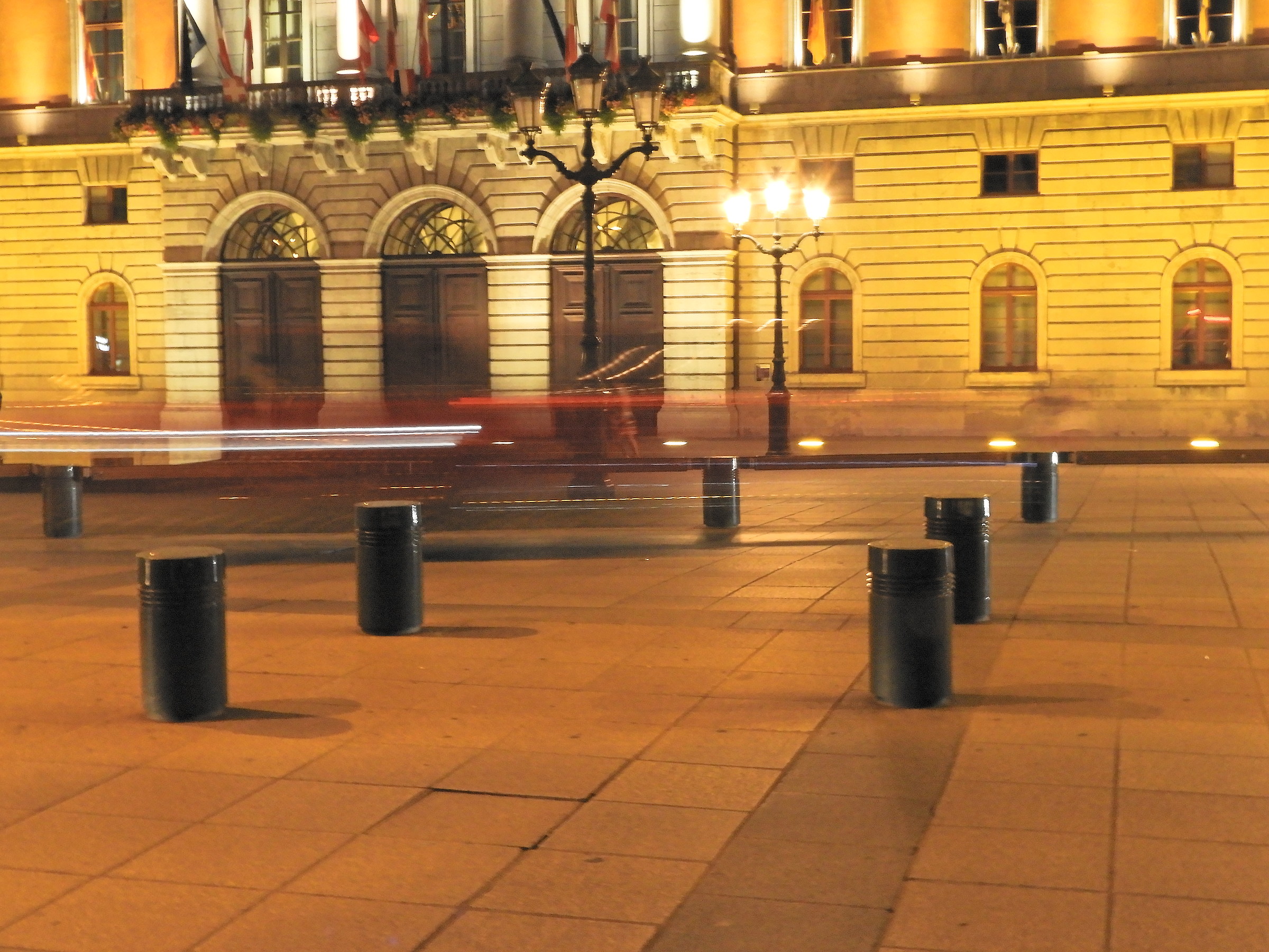 Scie di sera, sulle strade di Annecy