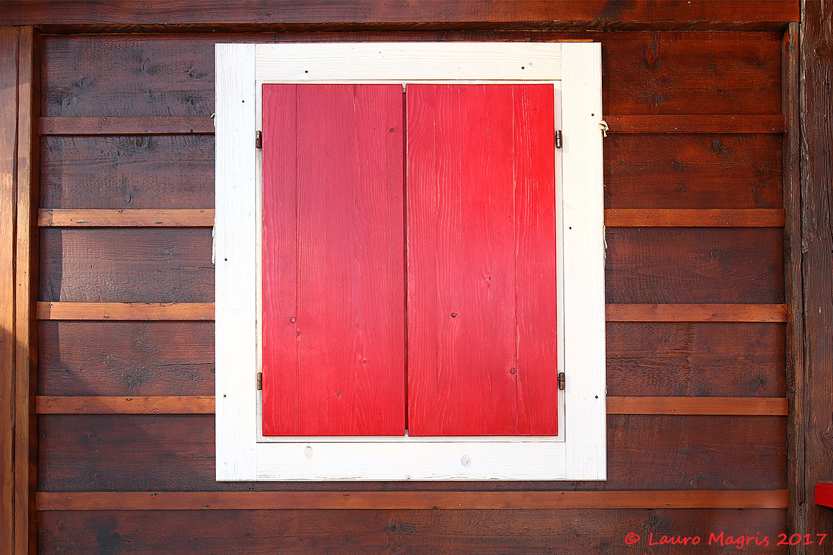 Balcone rosso di Vallorch