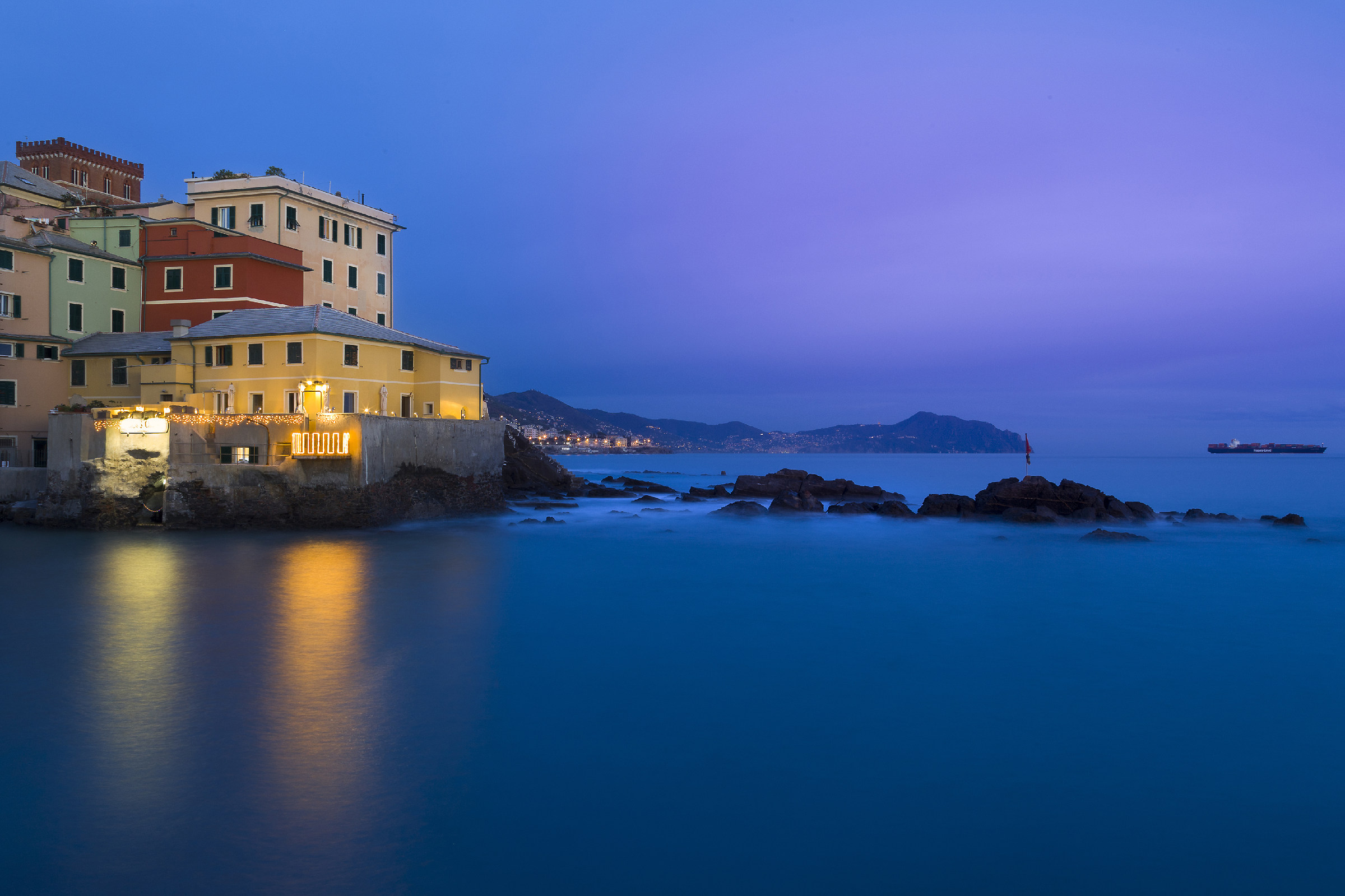 Boccadasse (Blue Hour)
