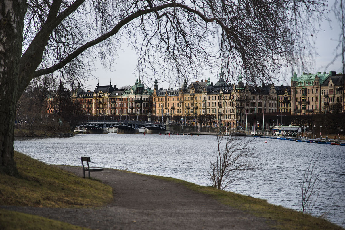 ... I am reaching our usual place: I wait for you