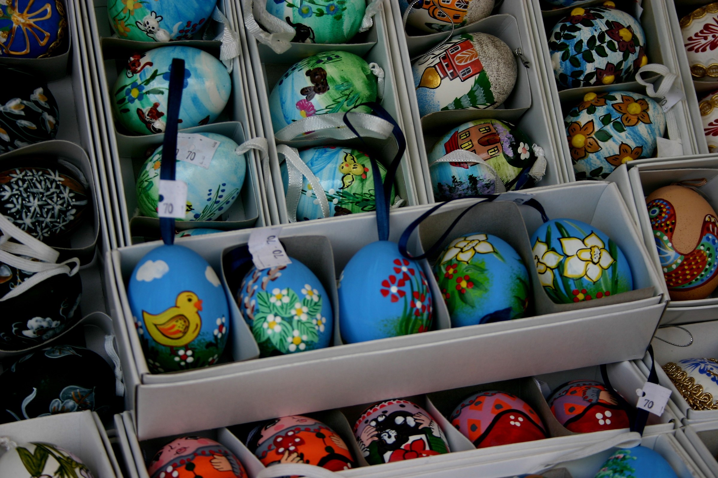 Decorations for the Easter tree (tradition of the Prese)