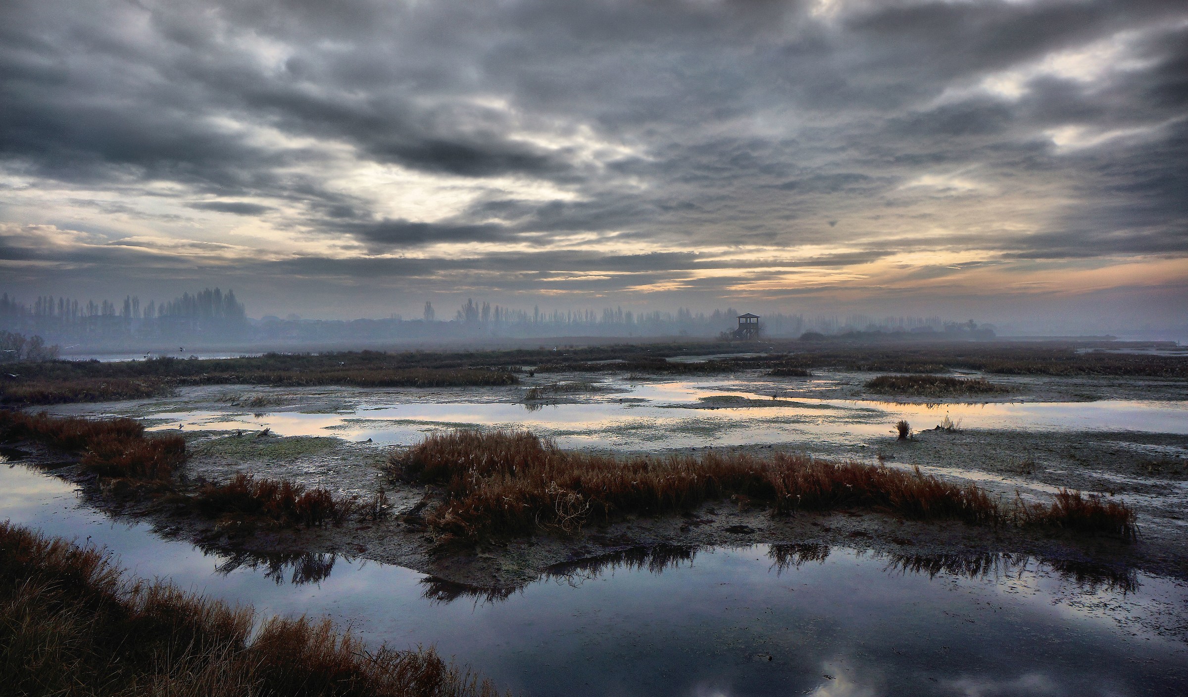 And the light kissed the valley.