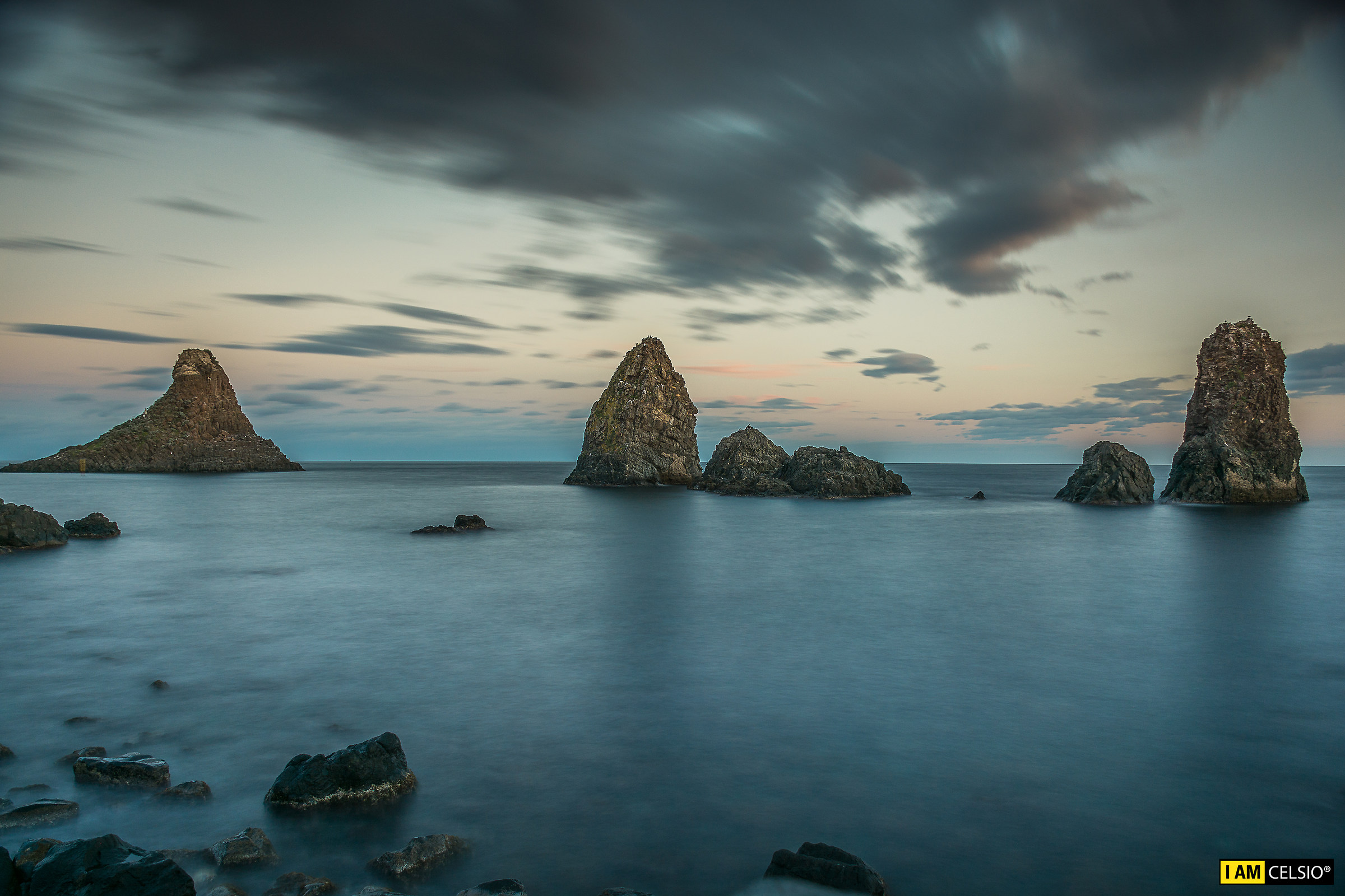 Faraglioni Aci Trezza