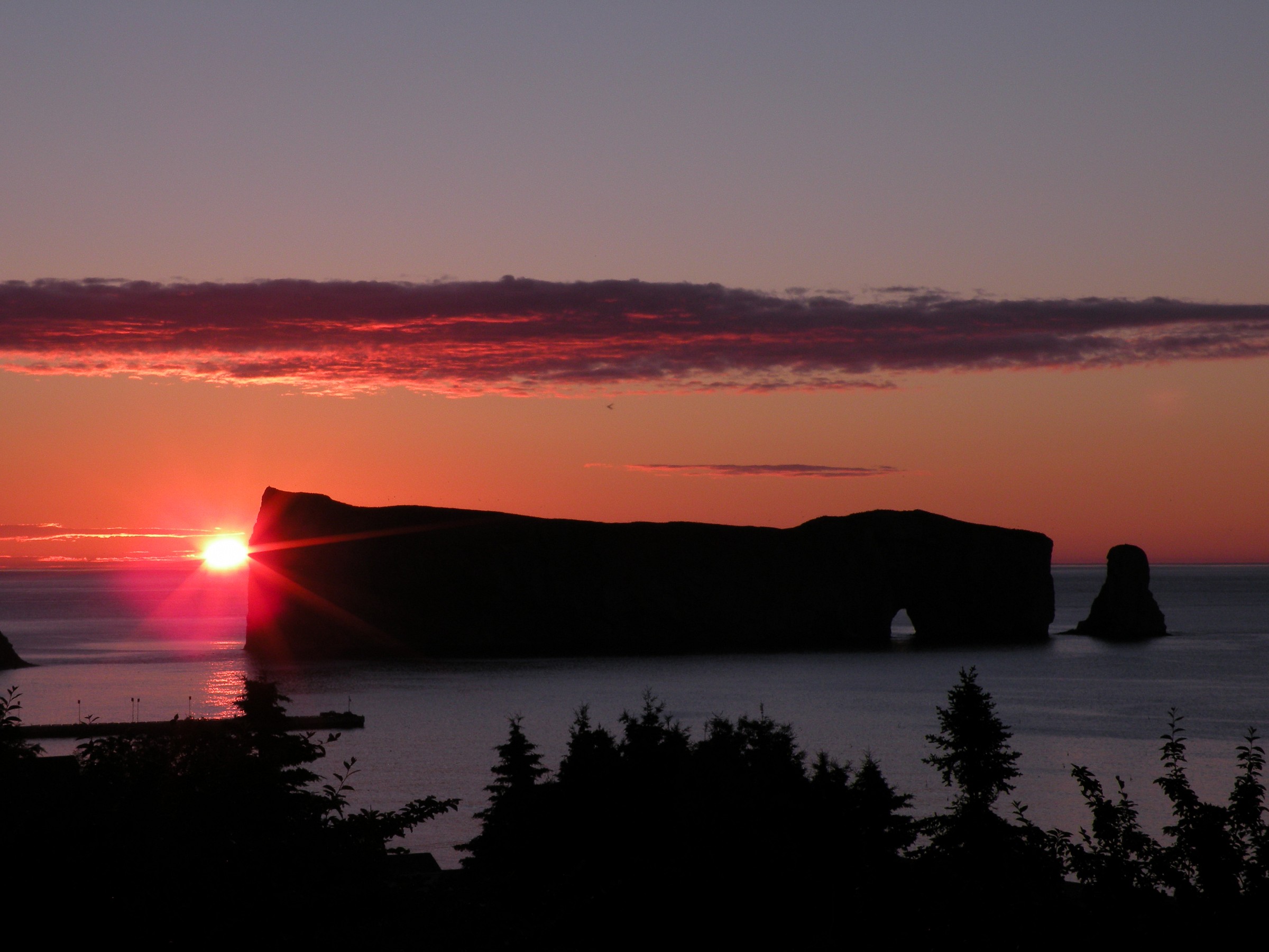 E 'come and it's only 4:00