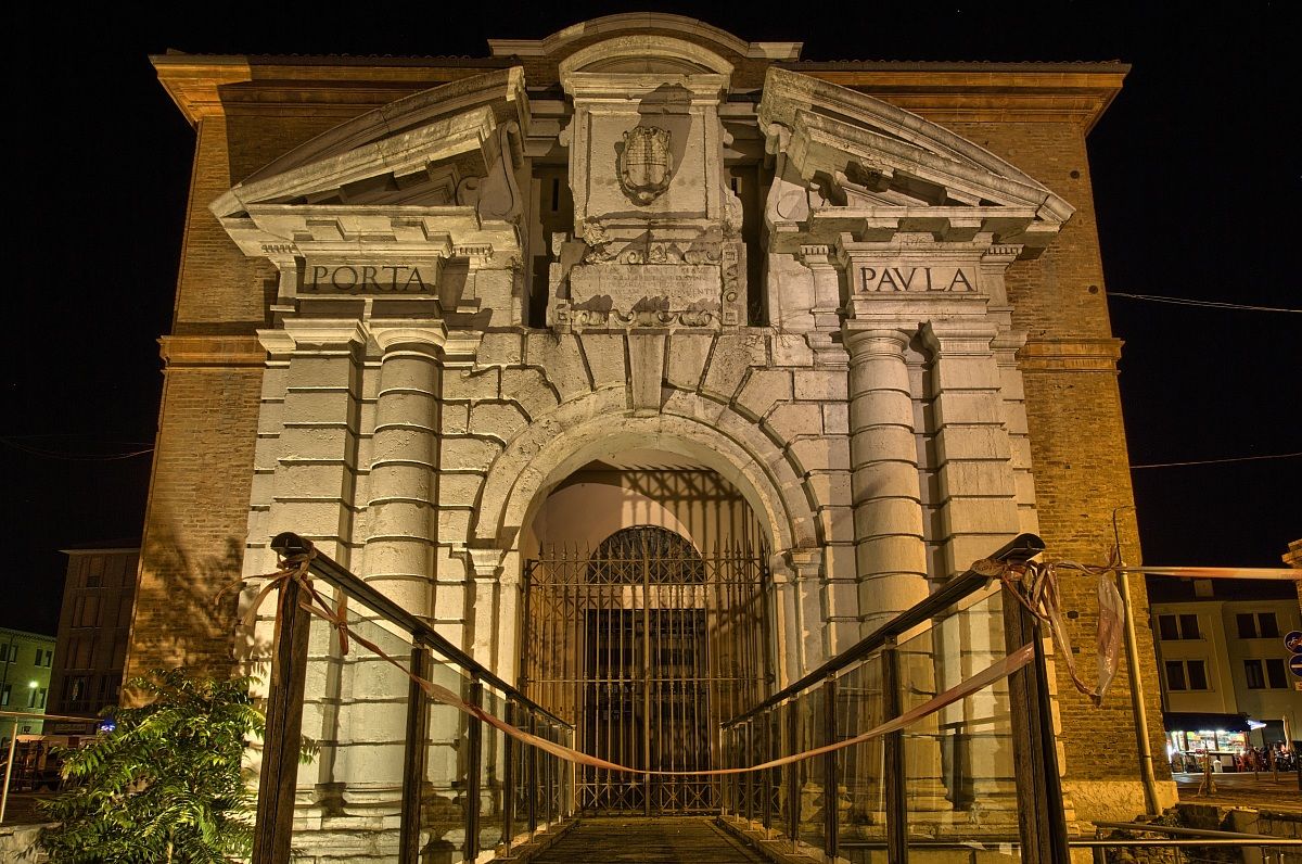 Porta Paola