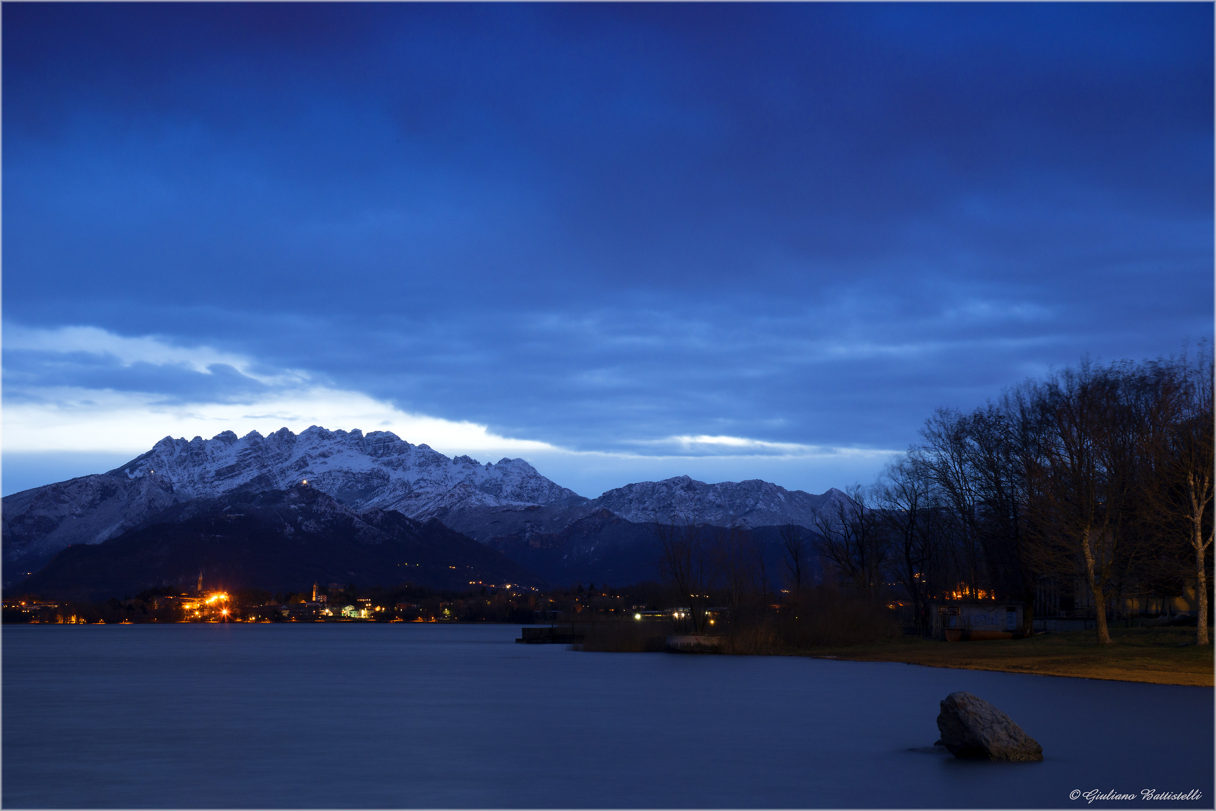 Sunrise on the lake ...