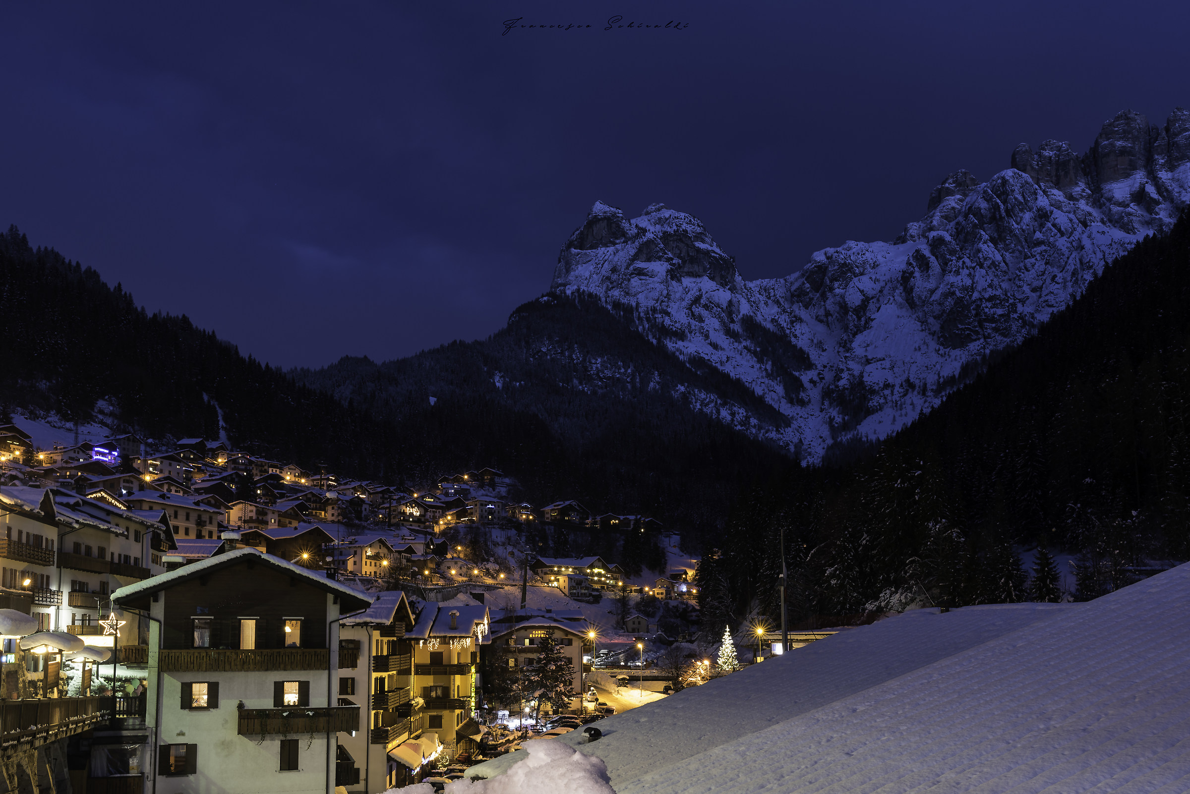 Ora blu sulla meravigliosa Alleghe