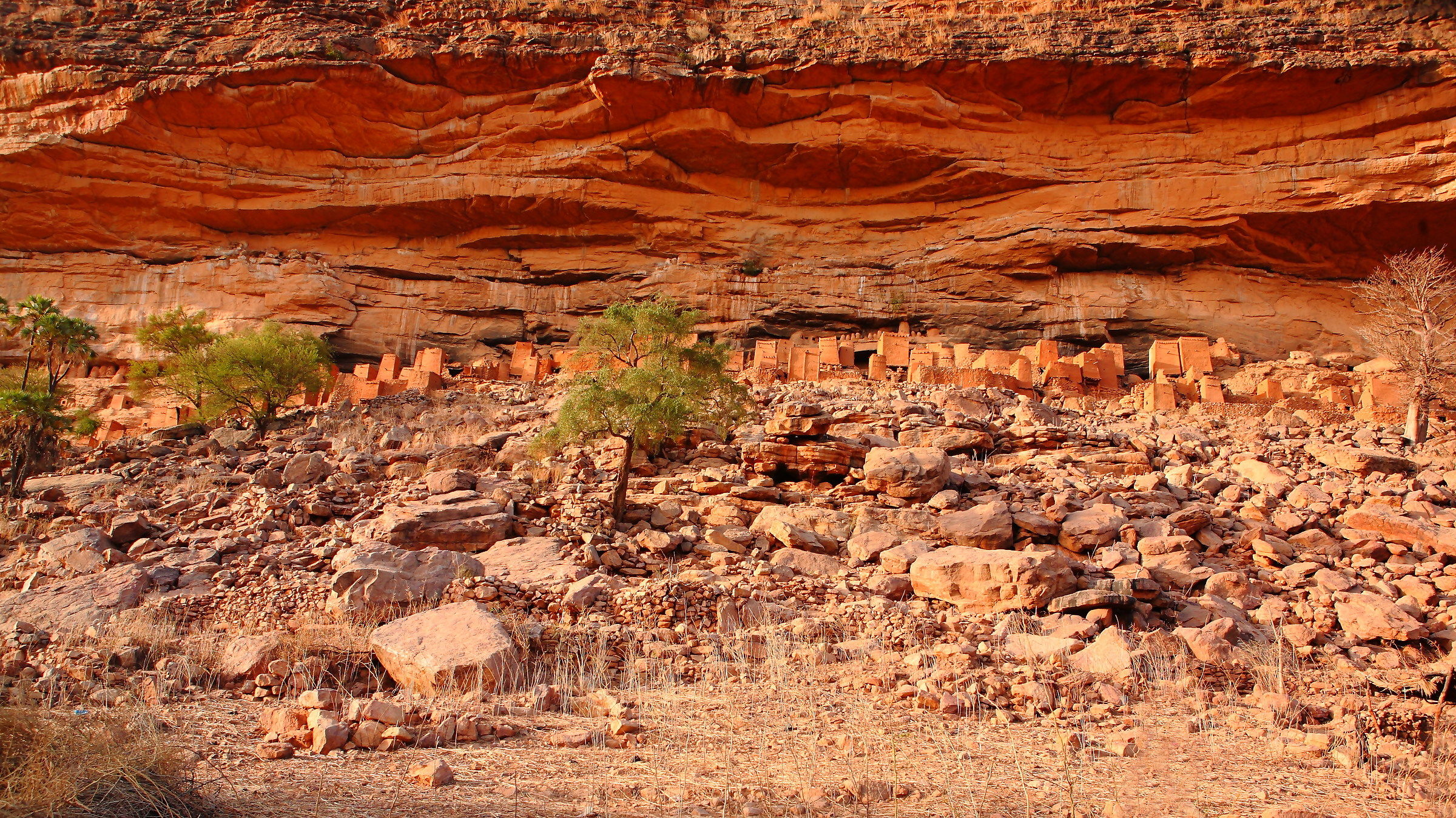 Dogon village at the Bandiagara cliff