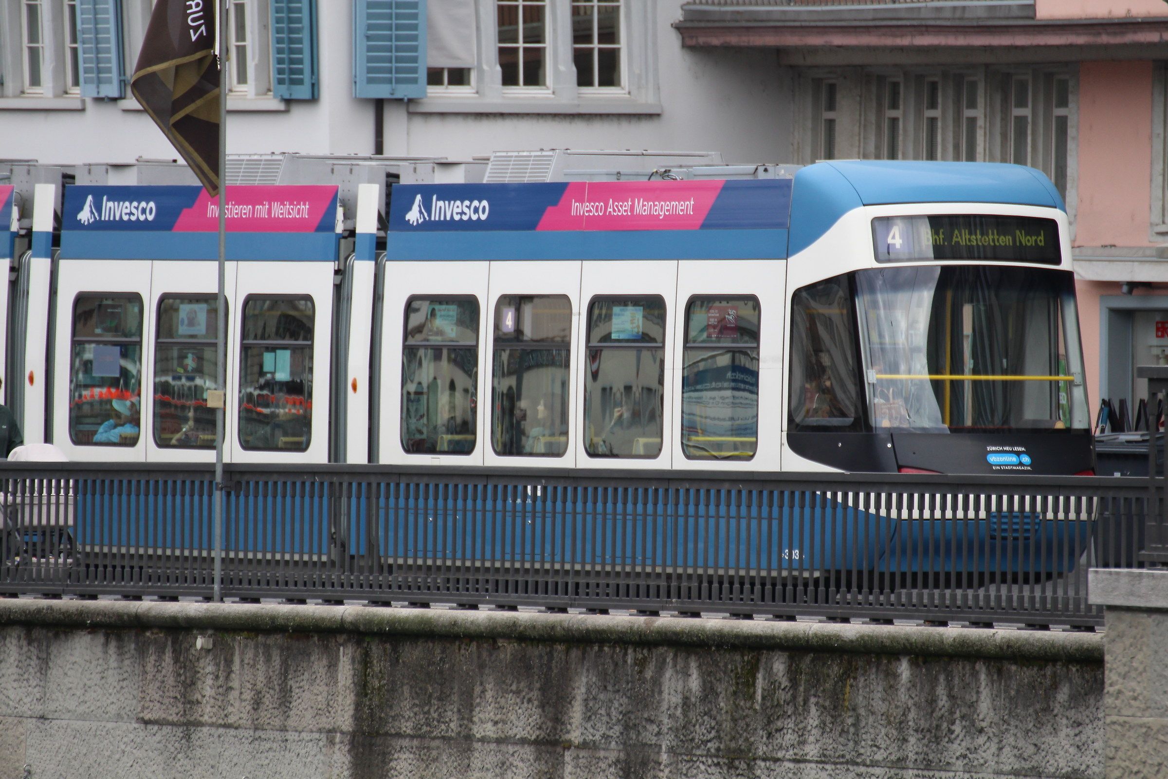 Cobra Tram Limmatquai Zuerich