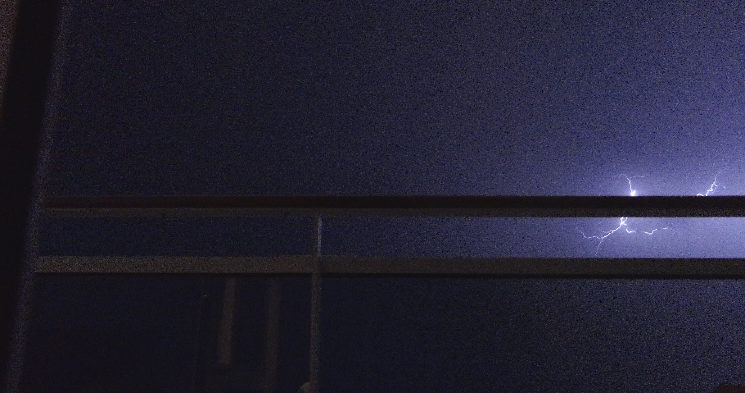 Cruise with thunderstorm