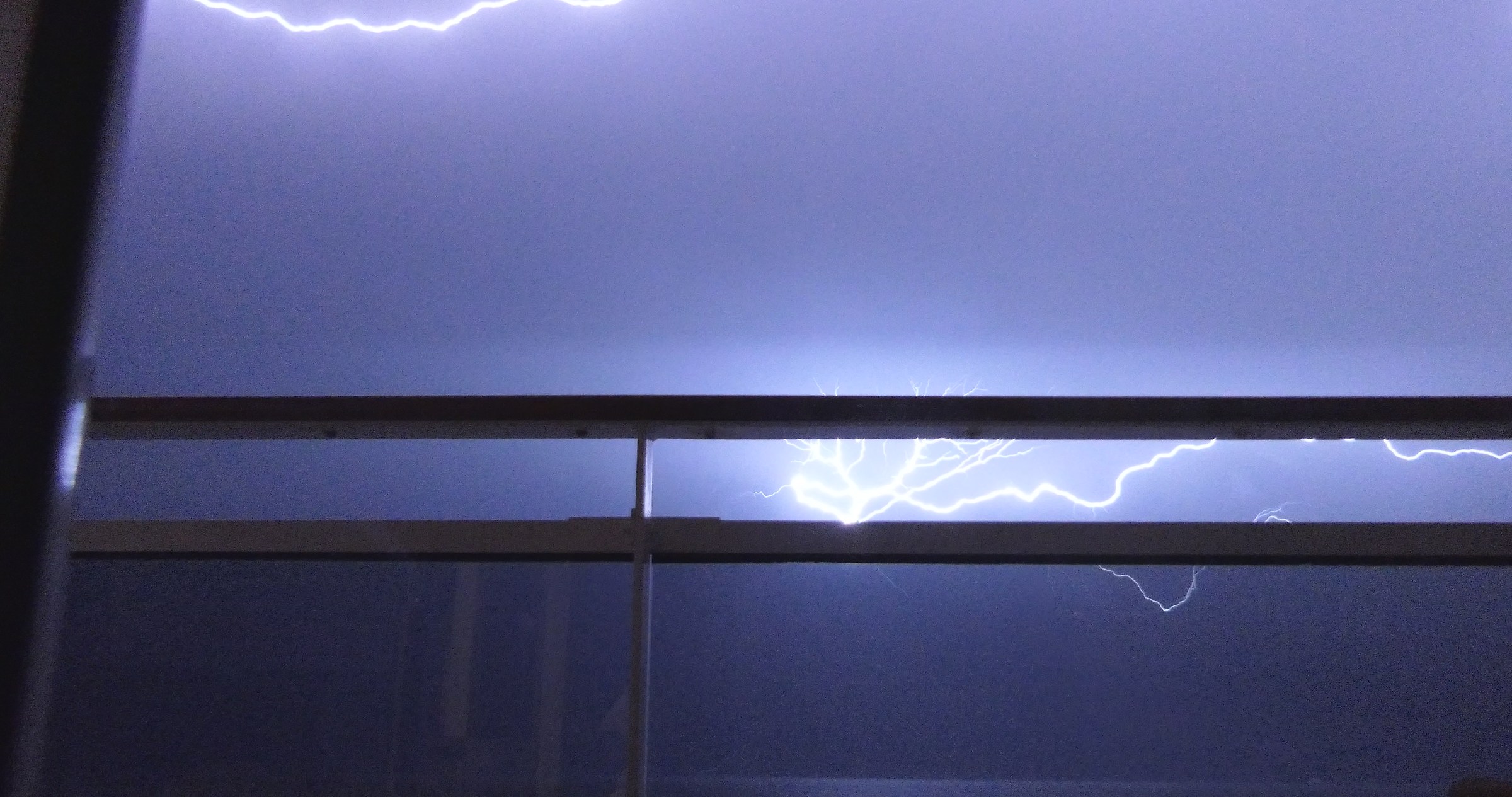 Cruise with thunderstorm