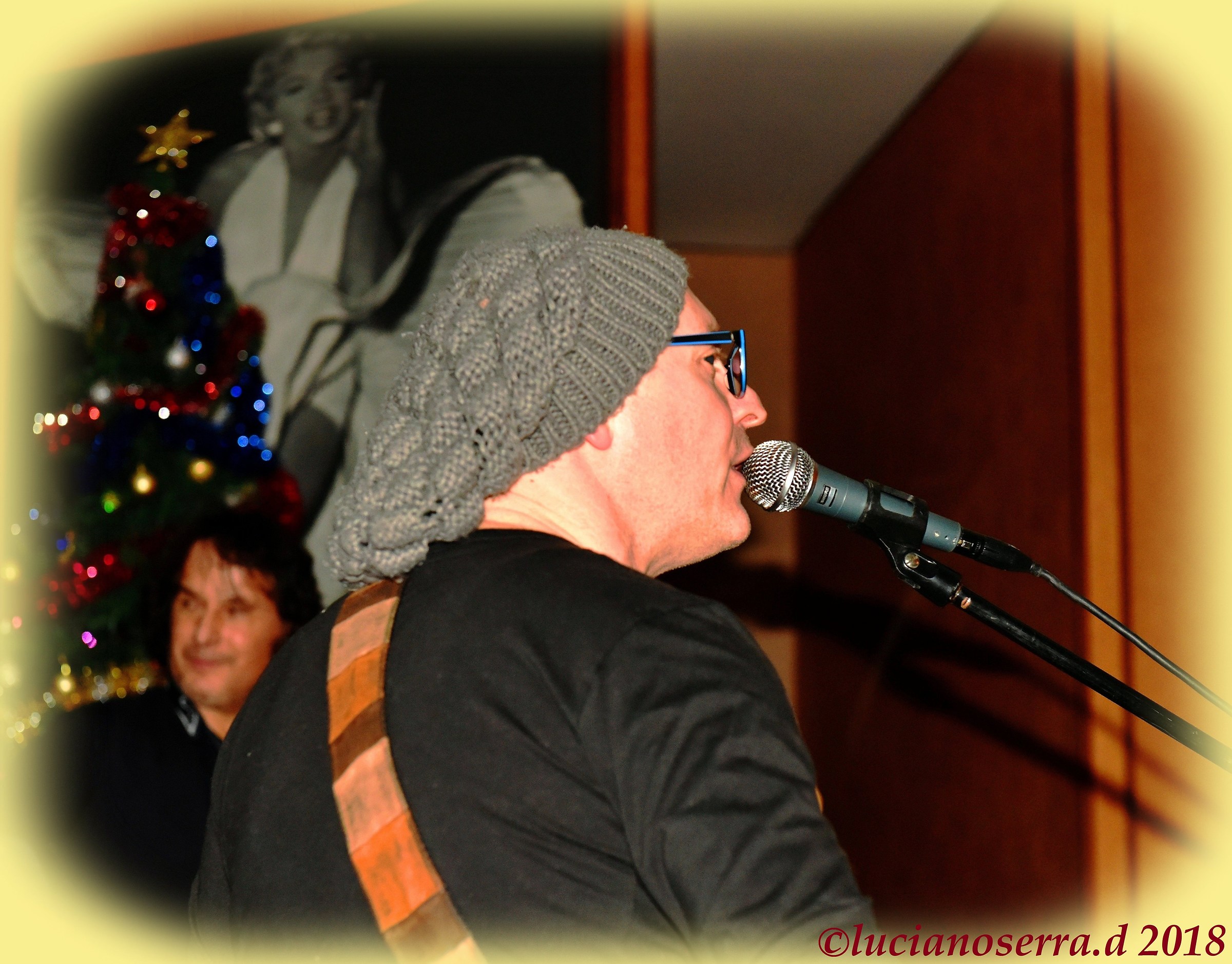 Alessandro Frattini... con Marylin sullo sfondo...