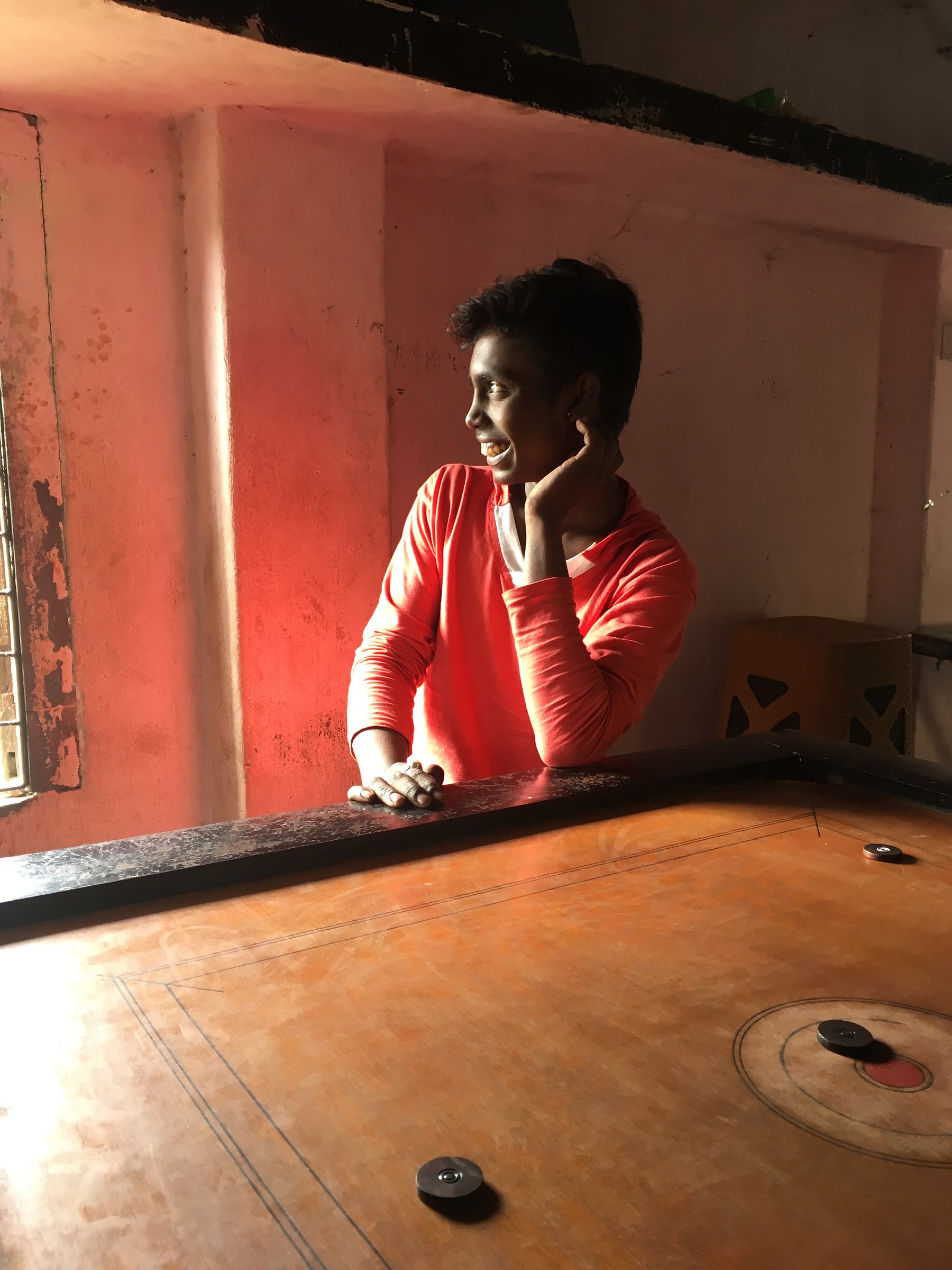 in un club di ragazzi a Calcutta