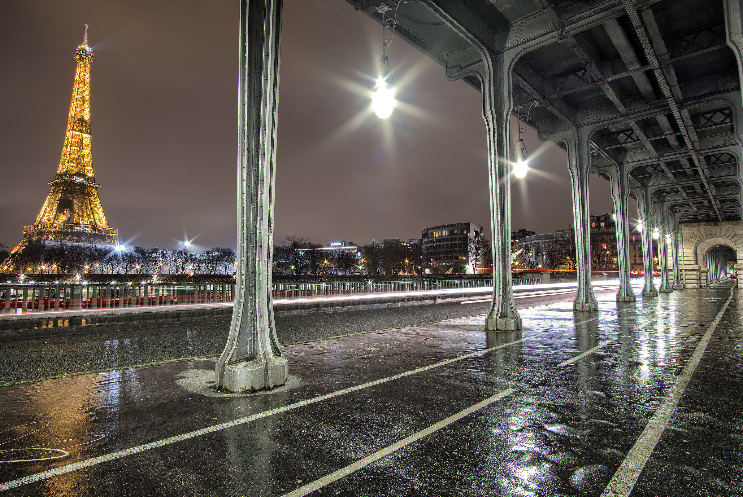 Parigi sotto la pioggia